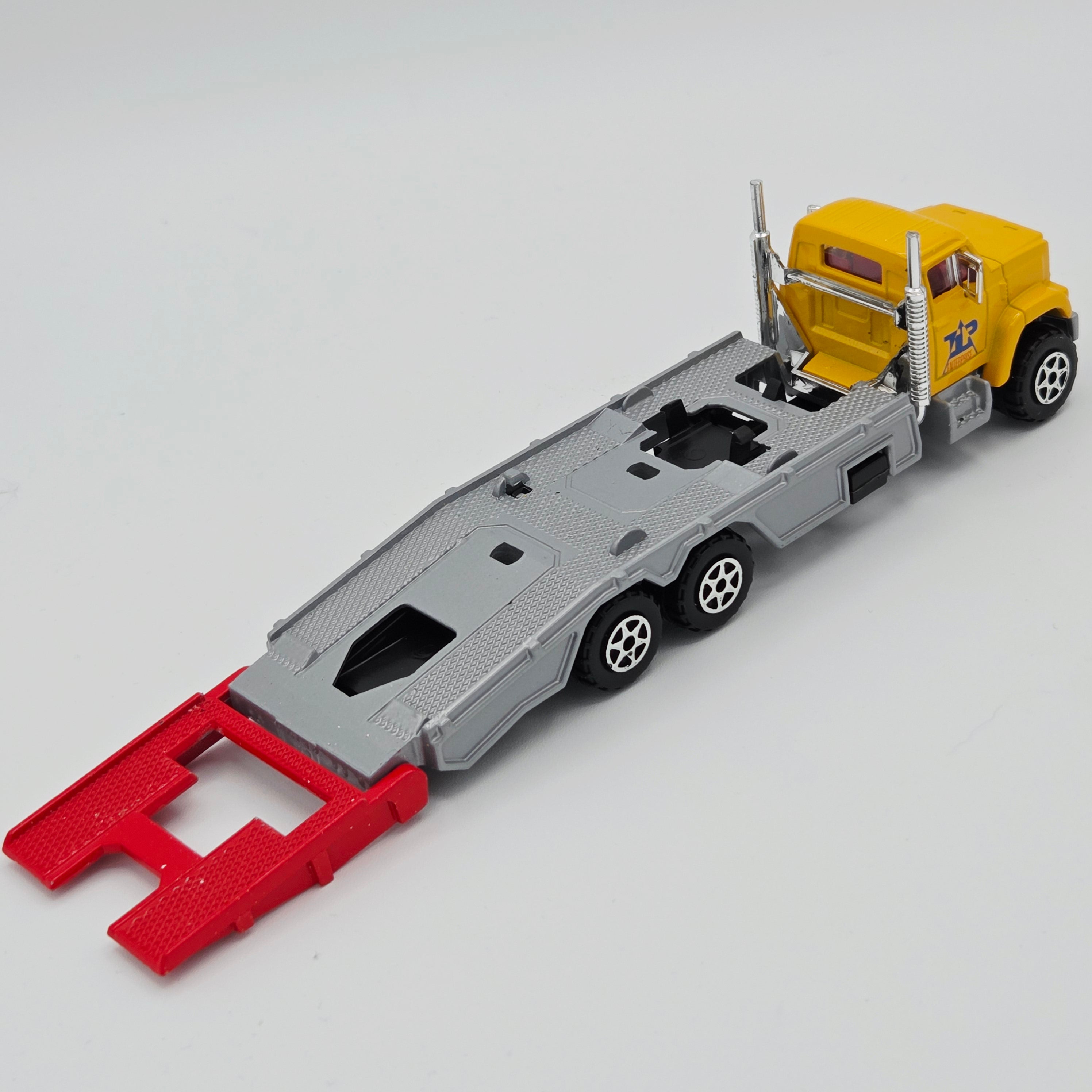 Majorette Heavy Duty Transporter Truck #3032 (Super Movers 3030 Series)