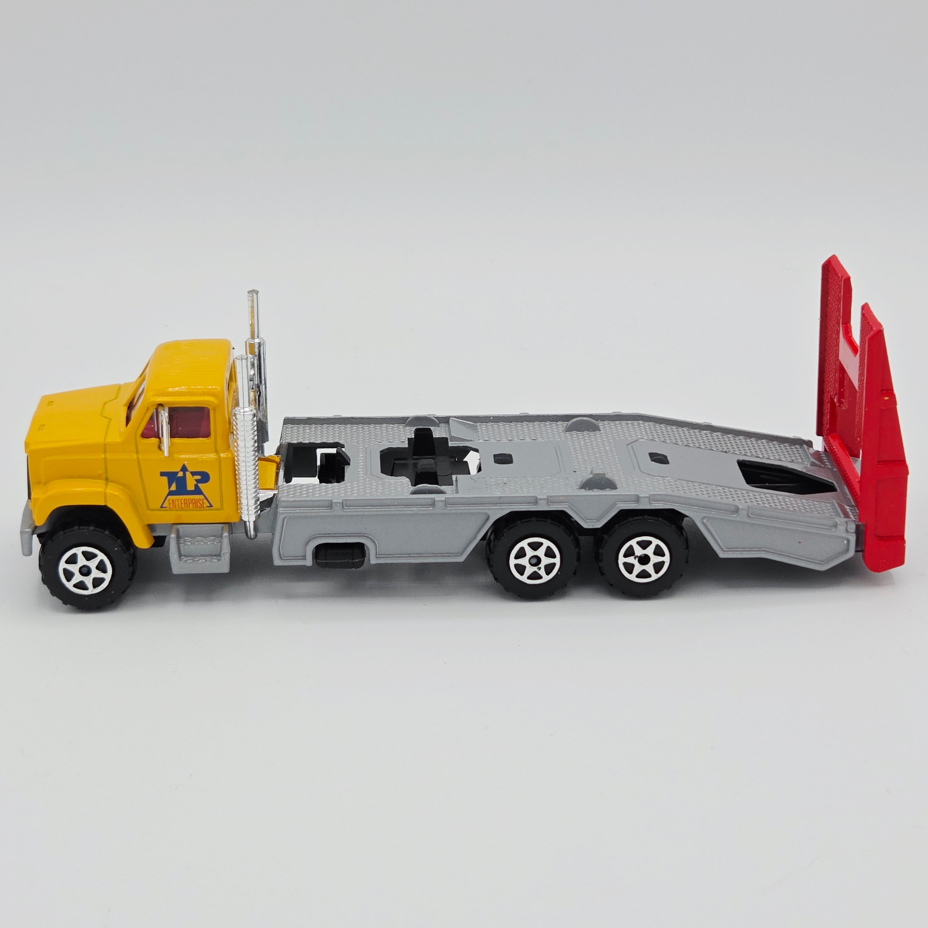 Majorette Heavy Duty Transporter Truck #3032 (Super Movers 3030 Series)