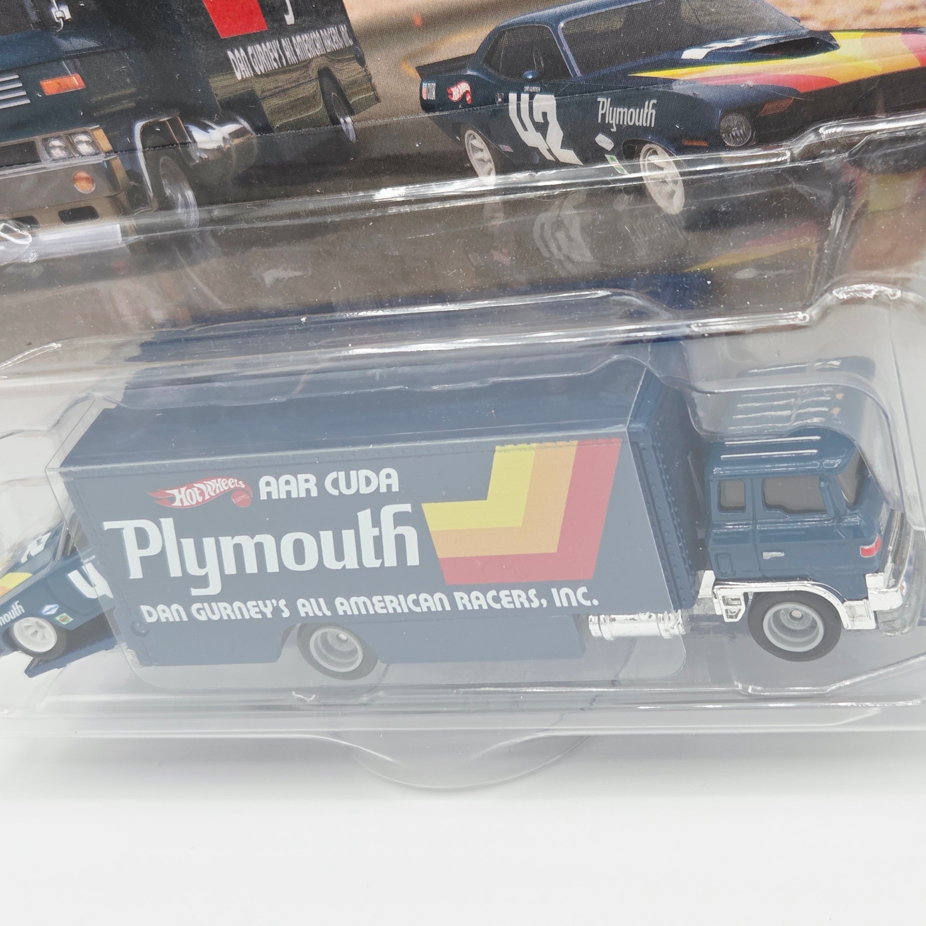 Hot Wheels Team Transport - '70 Plymouth AAR Cuda & HW Sakura Sprinter (2024 Team Transport Mix 1, Car Culture)