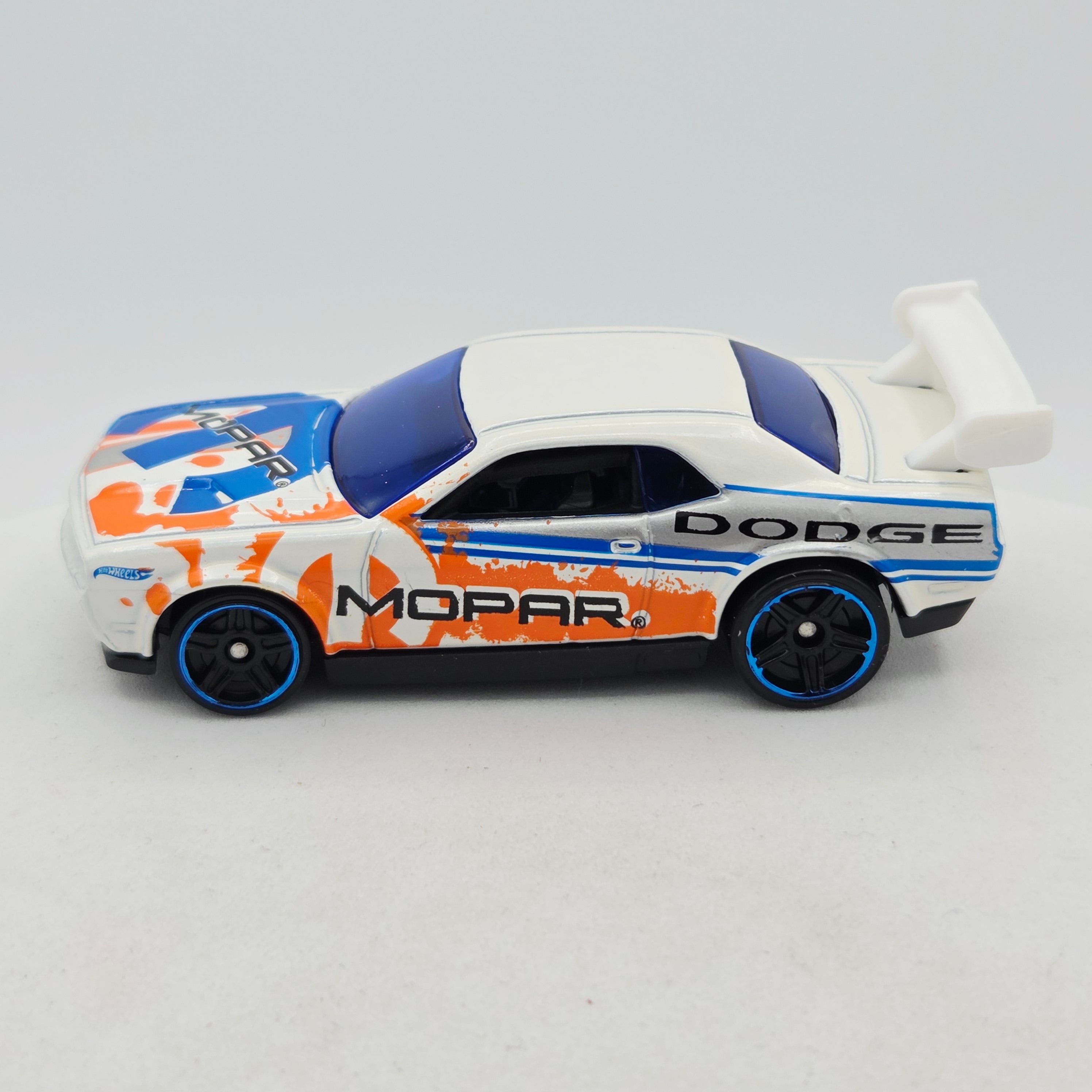 Hot Wheels Dodge Challenger Drift Car (2012 HW Basic - Code Cars)