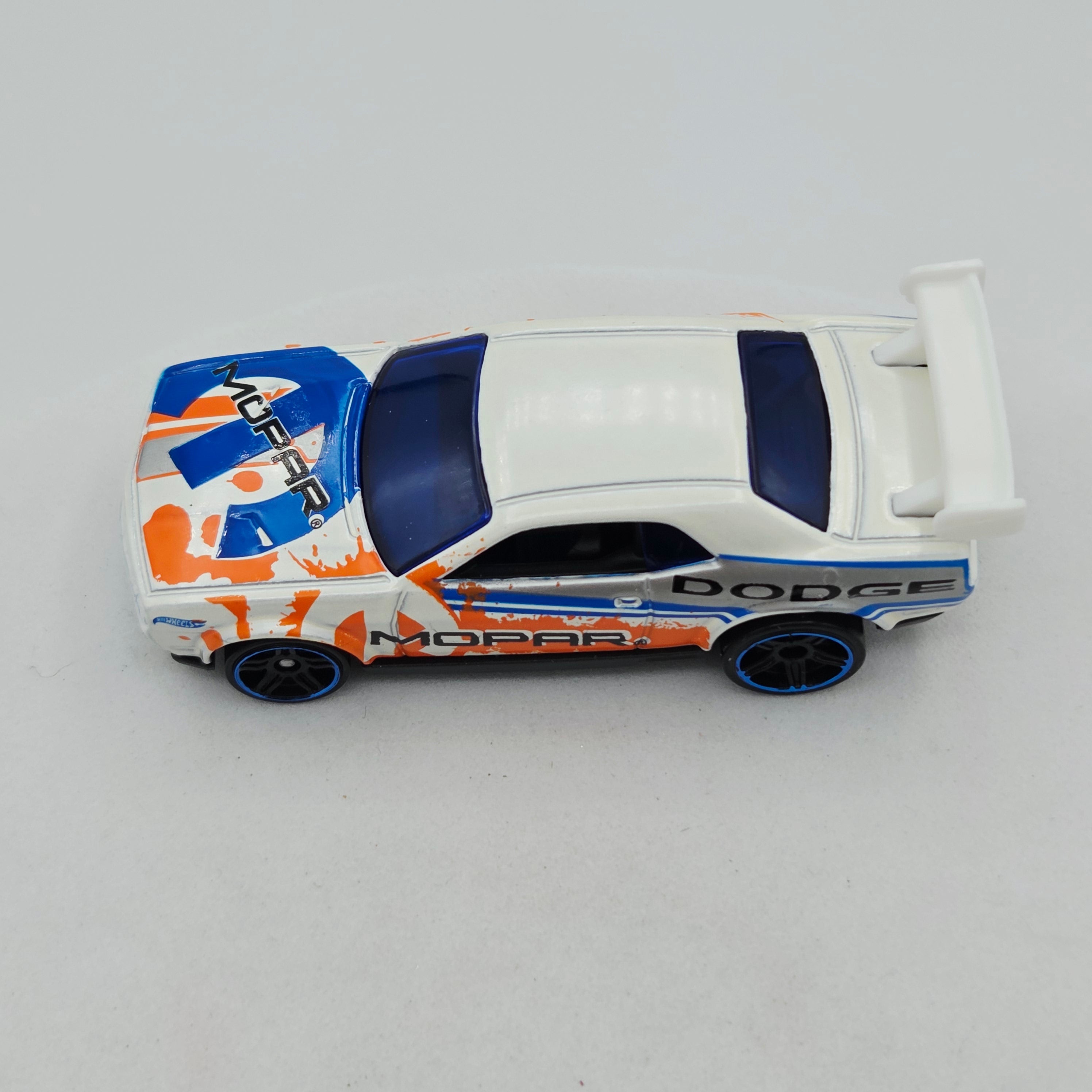 Hot Wheels Dodge Challenger Drift Car (2012 HW Basic - Code Cars)