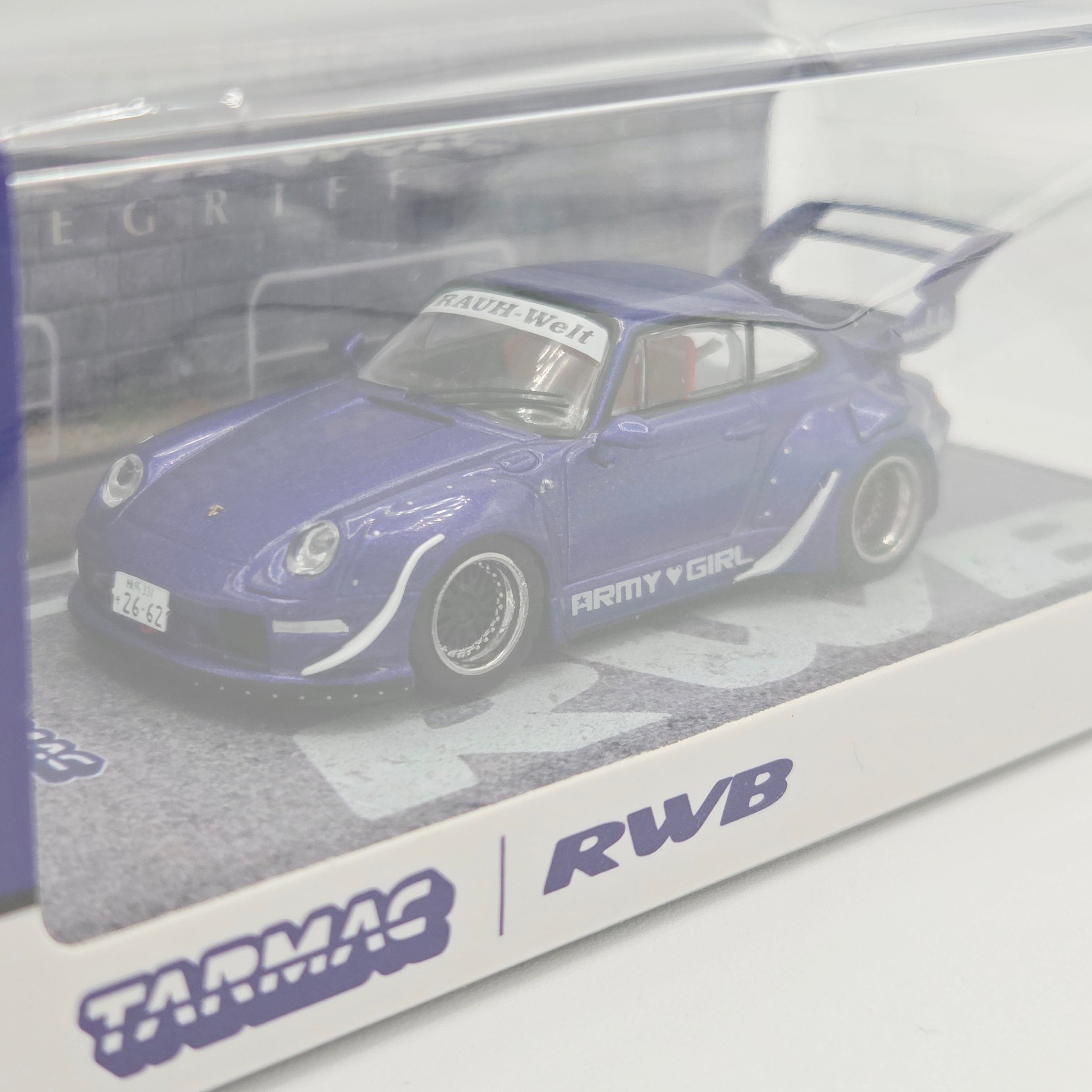 Tarmac Works Porsche RWB 993 - 1:64, Army Girl (2025 Hobby64)