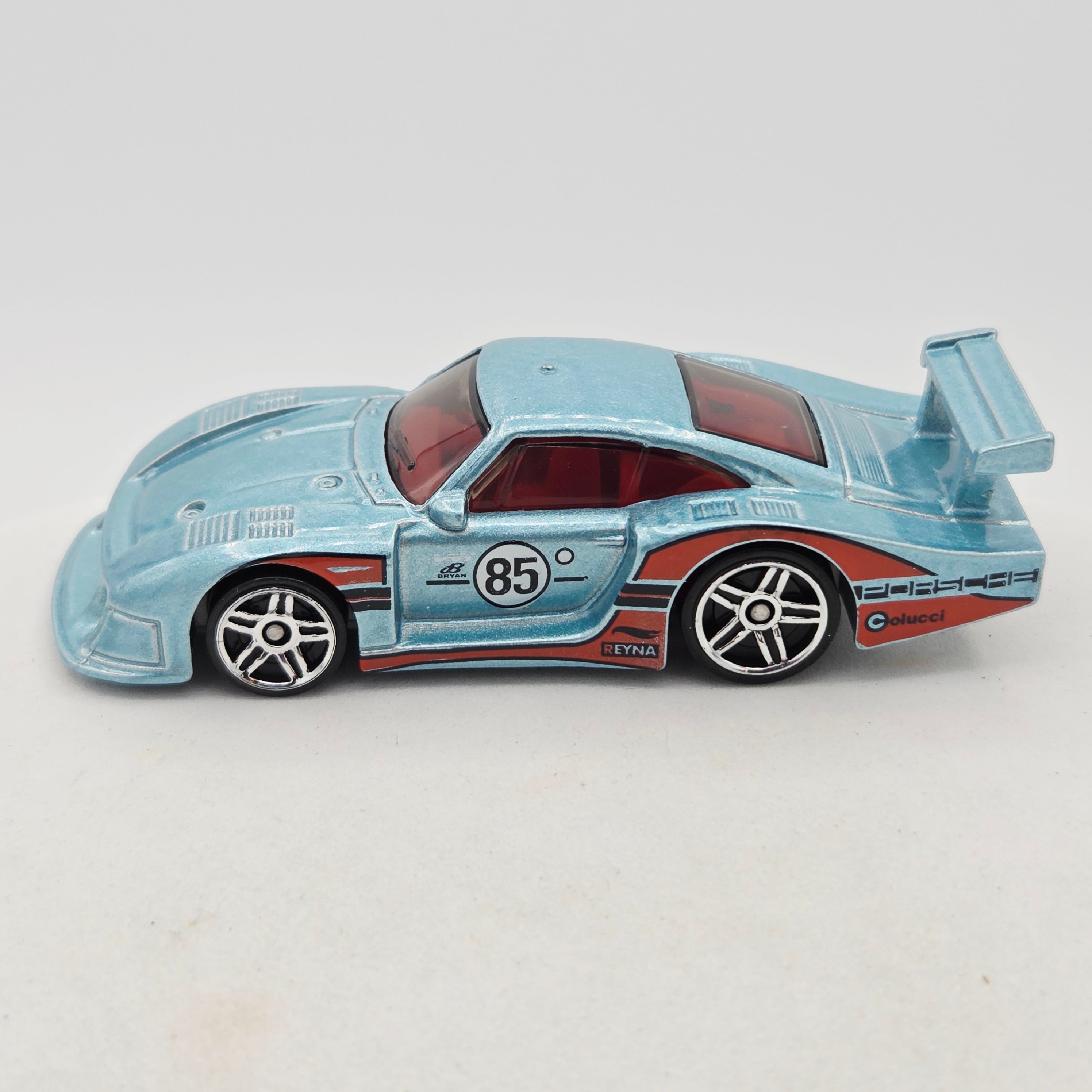 Hot Wheels Porsche 935-78 (2014 Porsche Series)