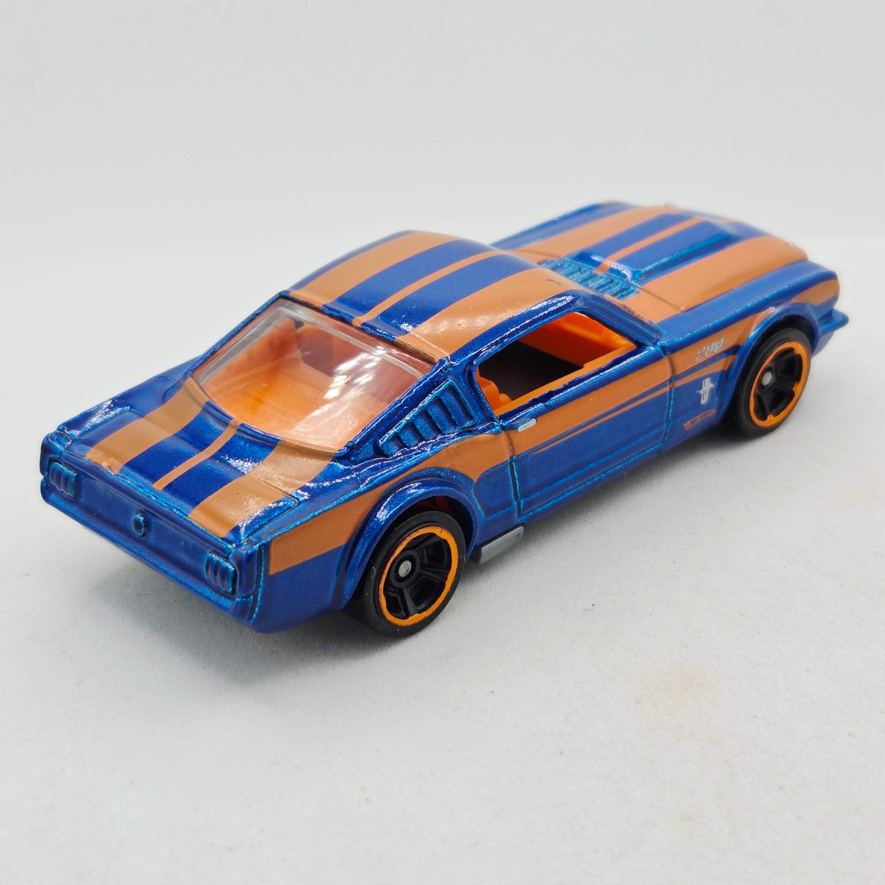 Hot Wheels '65 Ford Mustang Fastback (2011 HW Basic - Street Beasts)