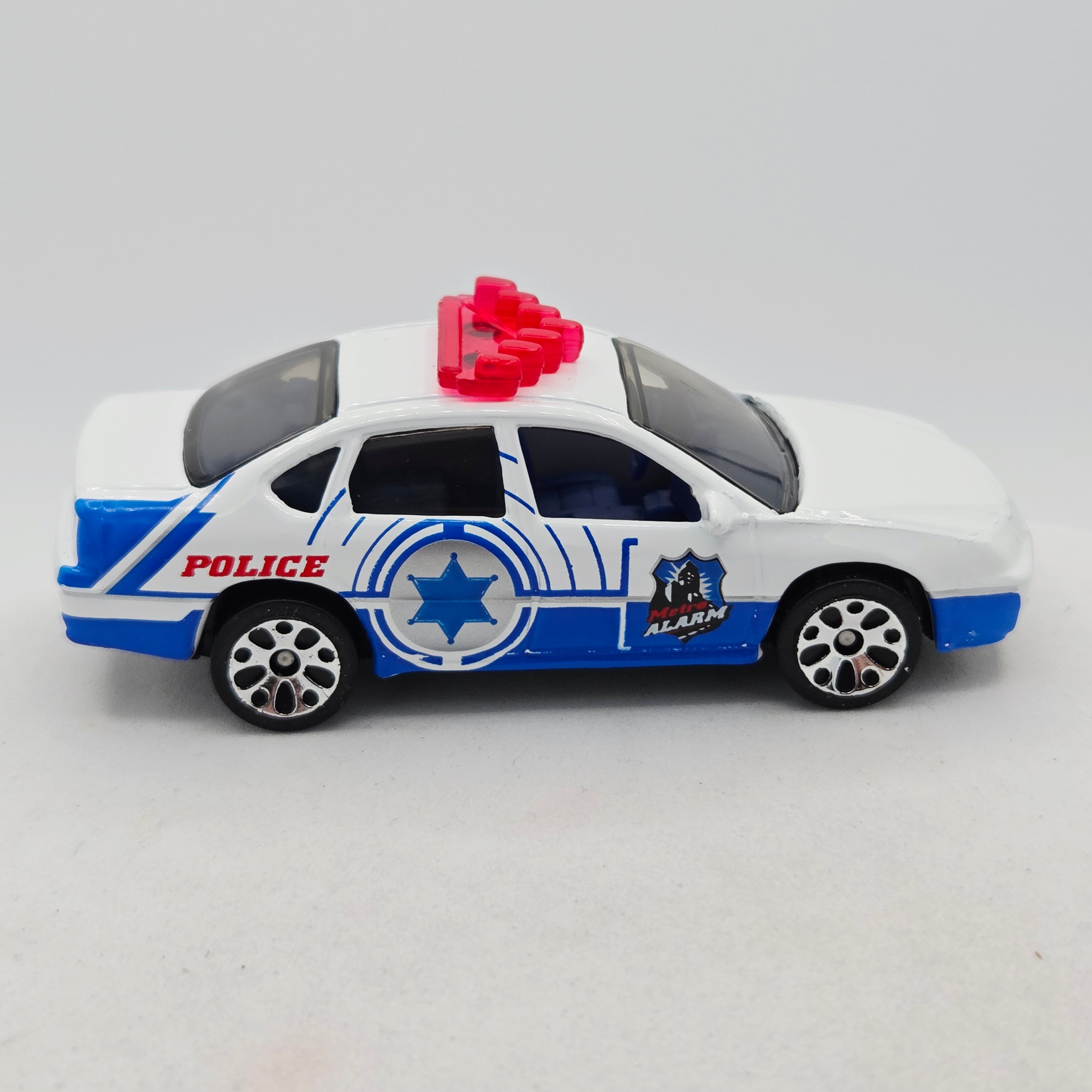 Matchbox '00 Chevrolet Impala Police Car (2001 MBX 5 Pack Exclusive - Rescue Riders)