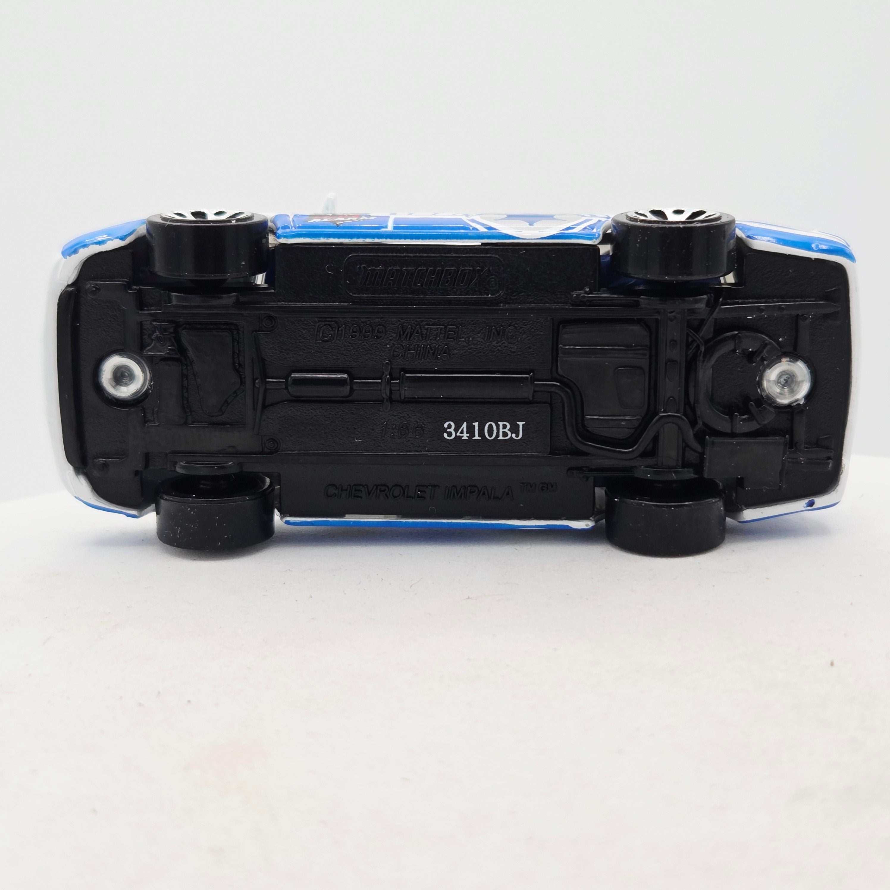 Matchbox '00 Chevrolet Impala Police Car (2001 MBX 5 Pack Exclusive - Rescue Riders)