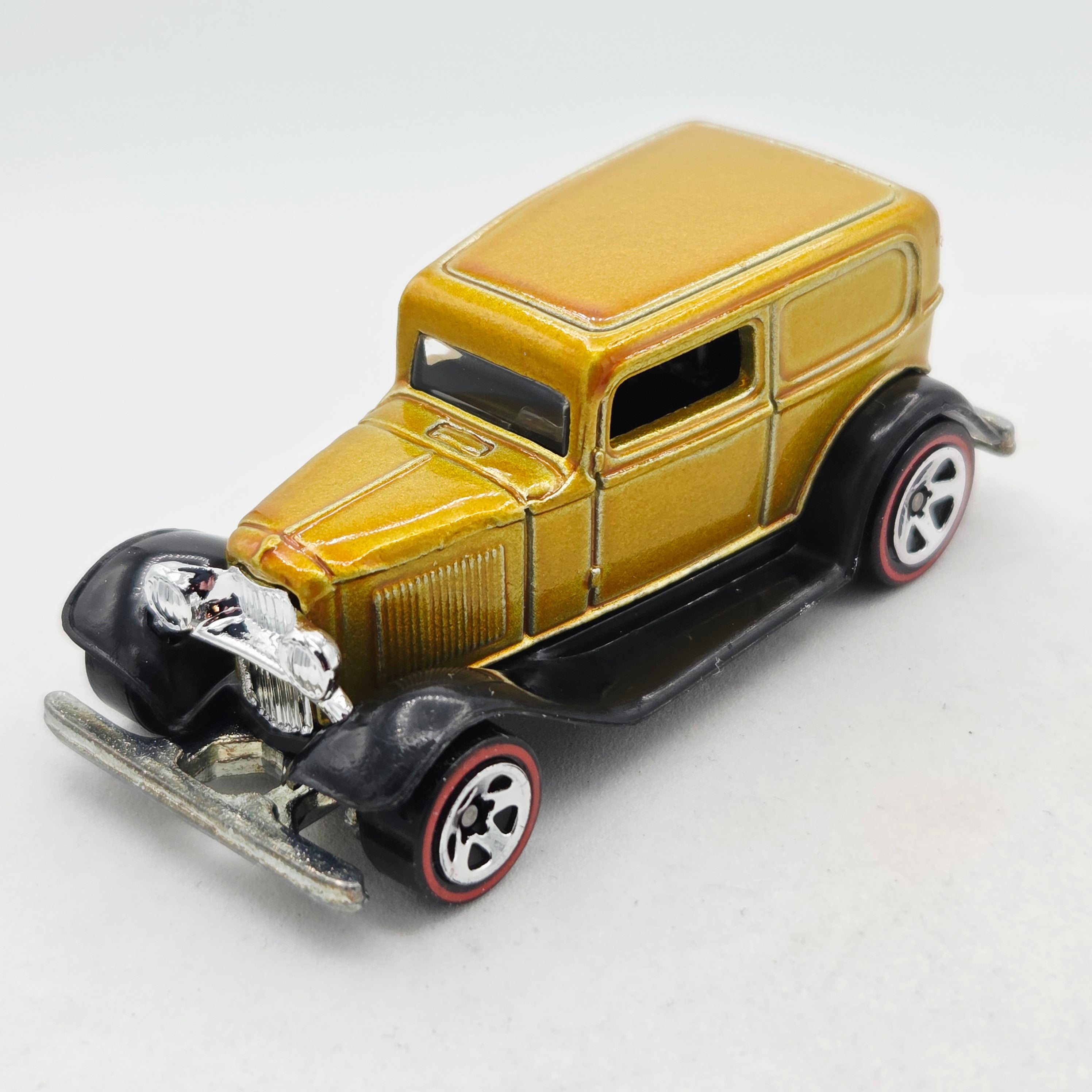 Hot Wheels '32 Ford Delivery Van (2005 HW Basic - Red Lines)