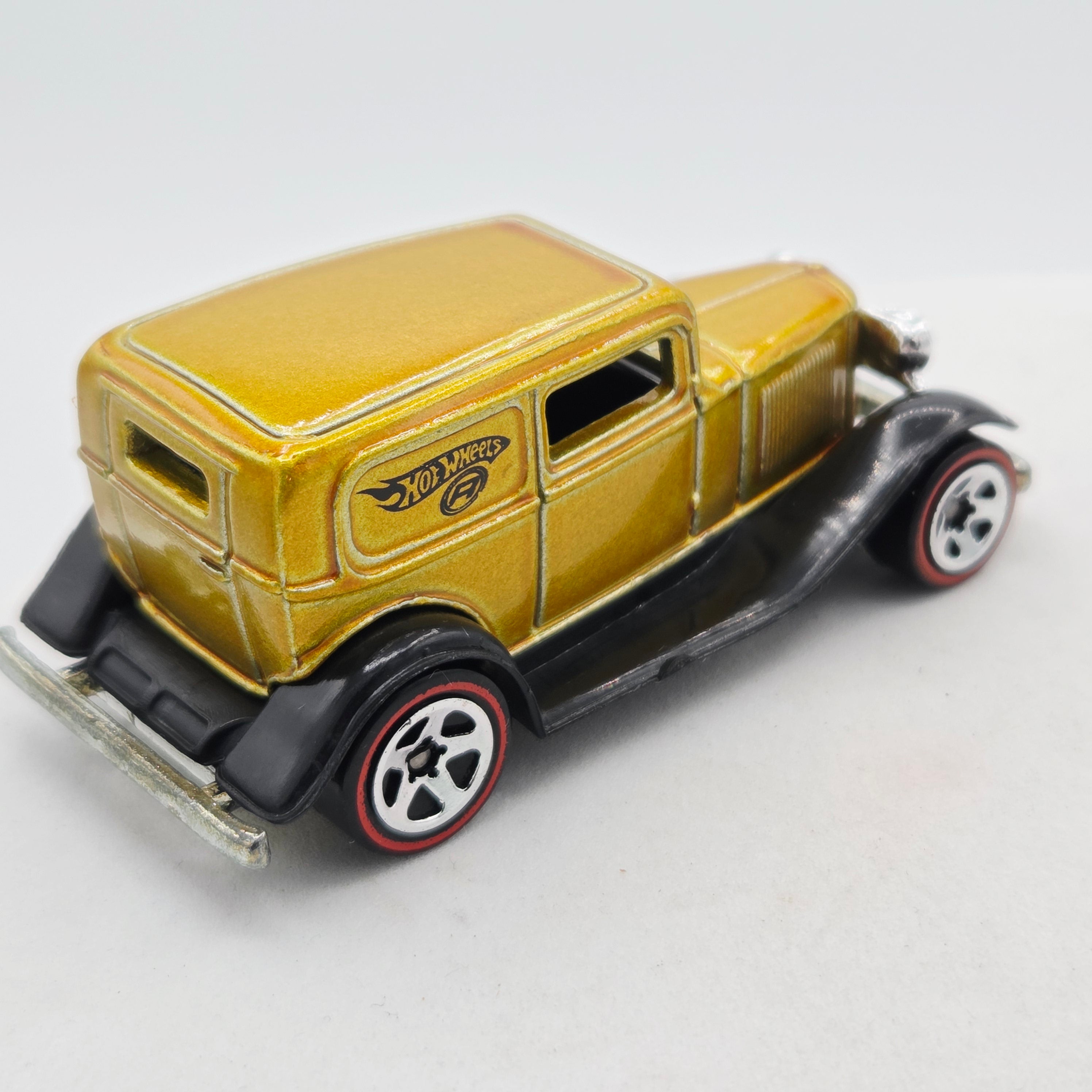 Hot Wheels '32 Ford Delivery Van (2005 HW Basic - Red Lines)