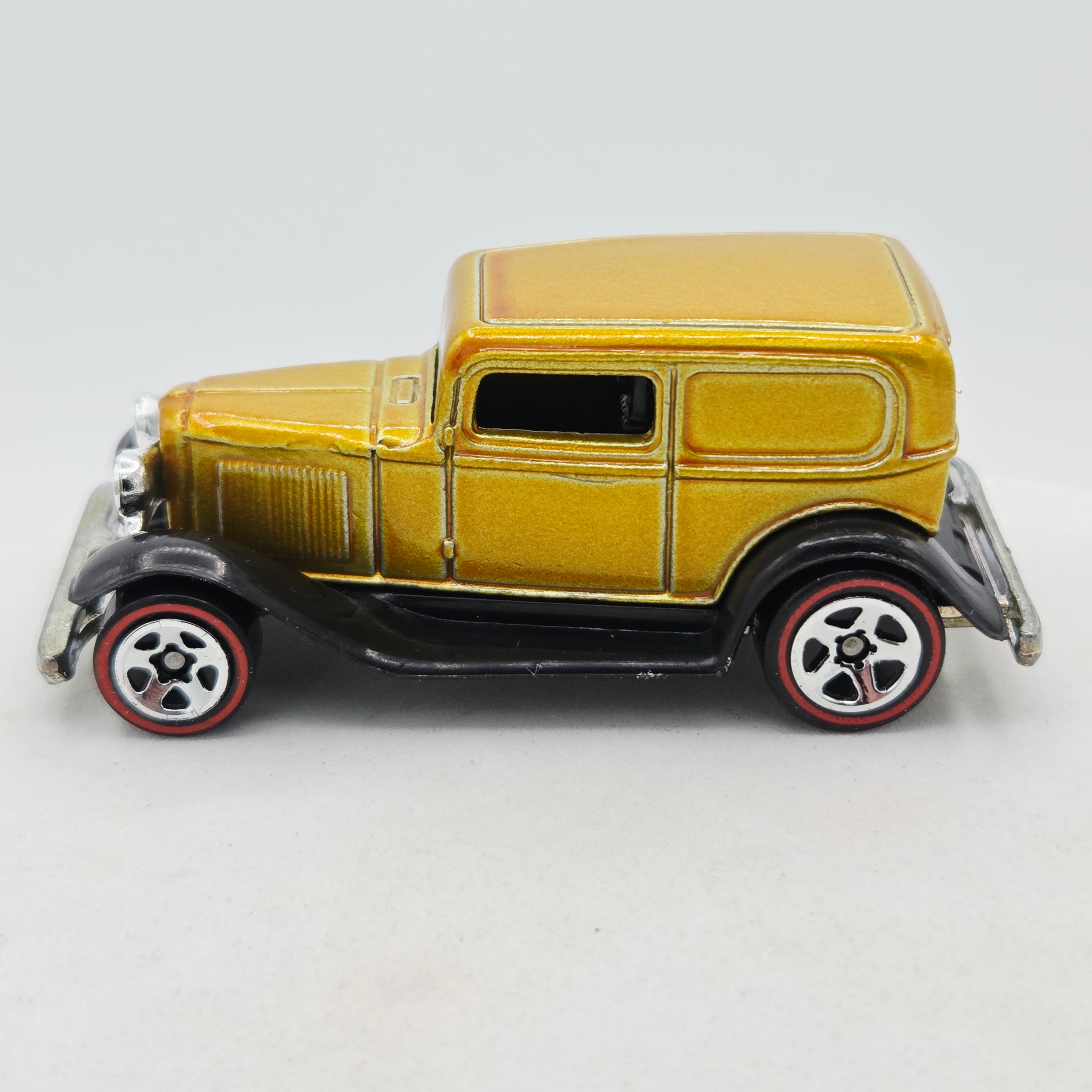 Hot Wheels '32 Ford Delivery Van (2005 HW Basic - Red Lines)