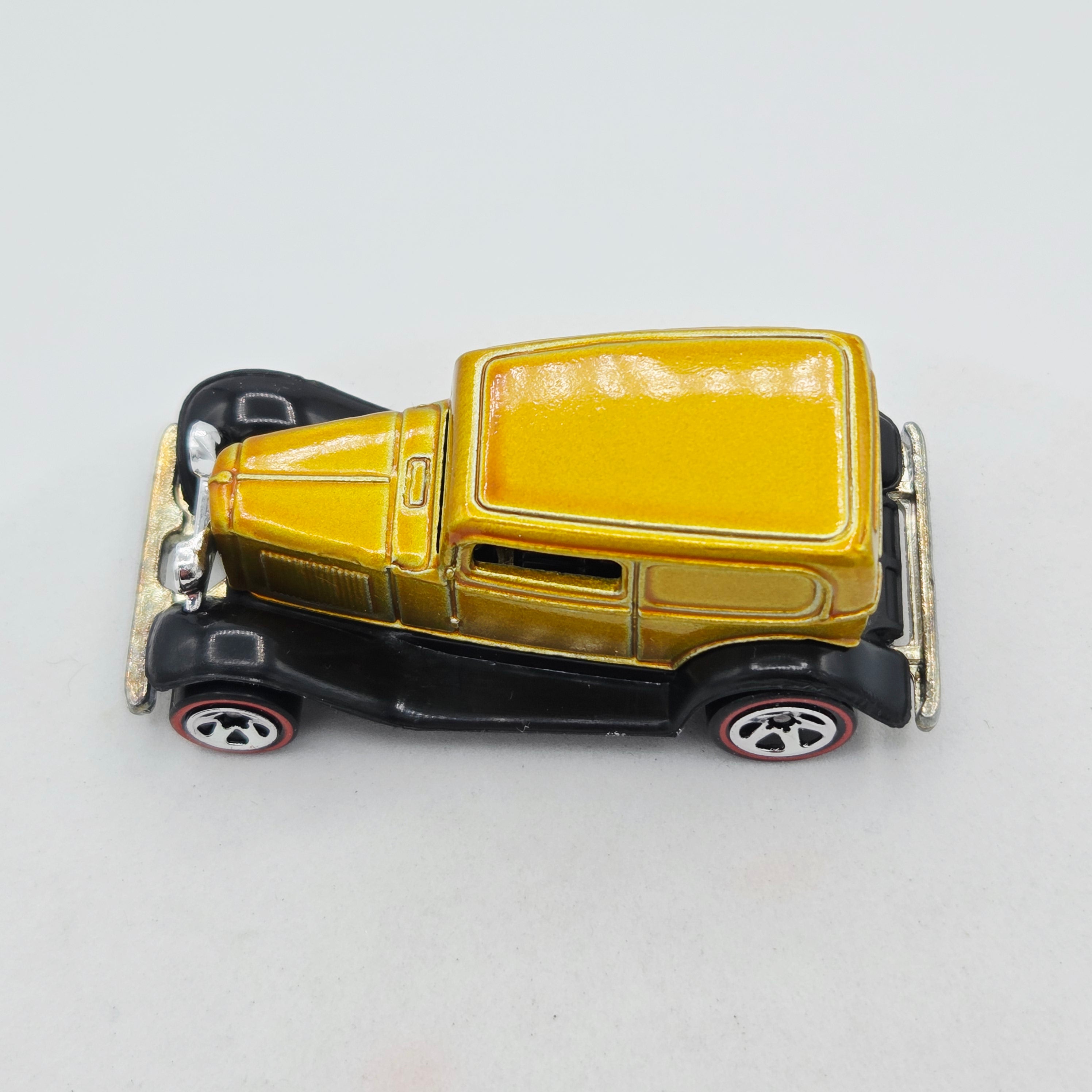 Hot Wheels '32 Ford Delivery Van (2005 HW Basic - Red Lines)