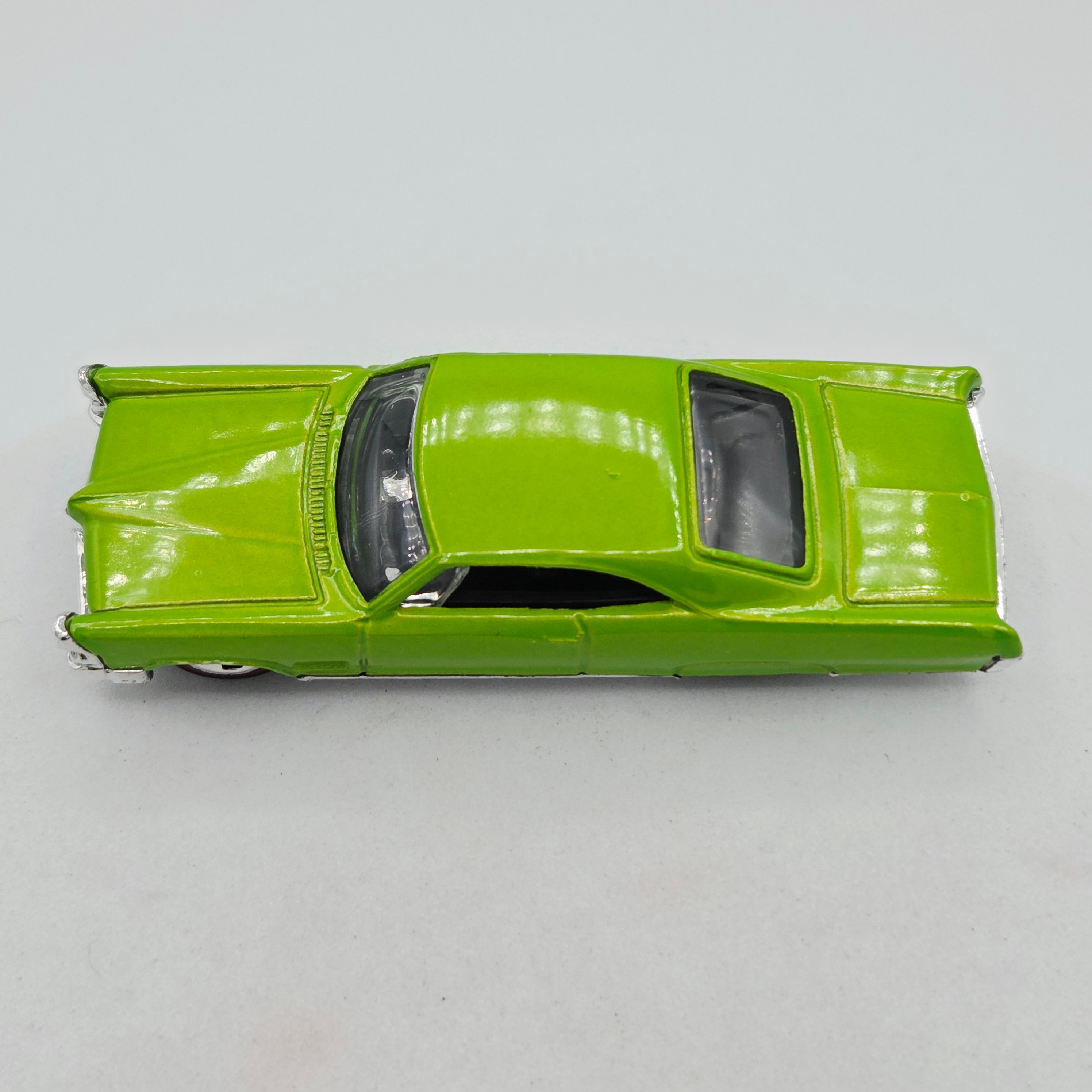 Hot Wheels Pontiac Bonneville (2005 HW Basic - Red Lines)