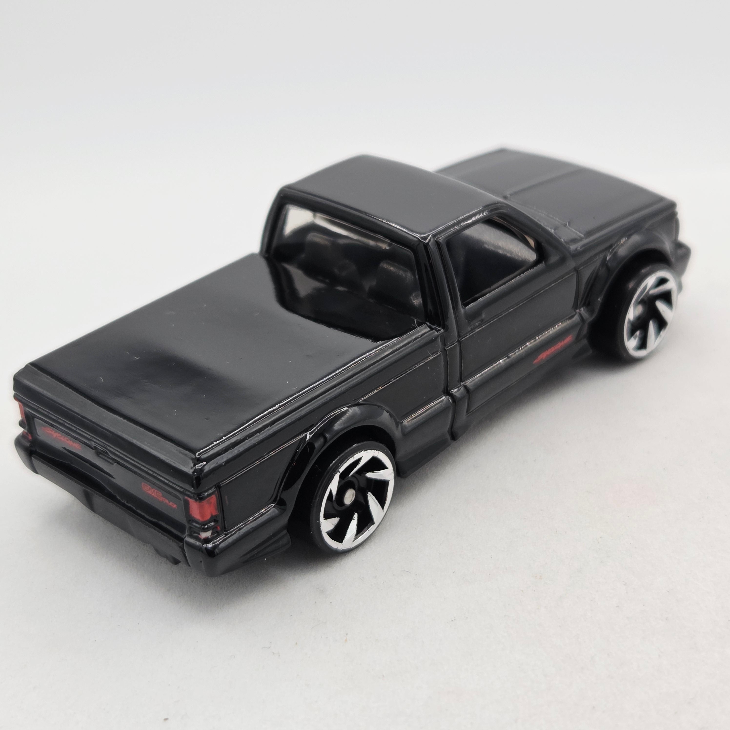 Hot Wheels '91 GMC Syclone Pick-up Truck - Black (2020 HW Basic - Hot