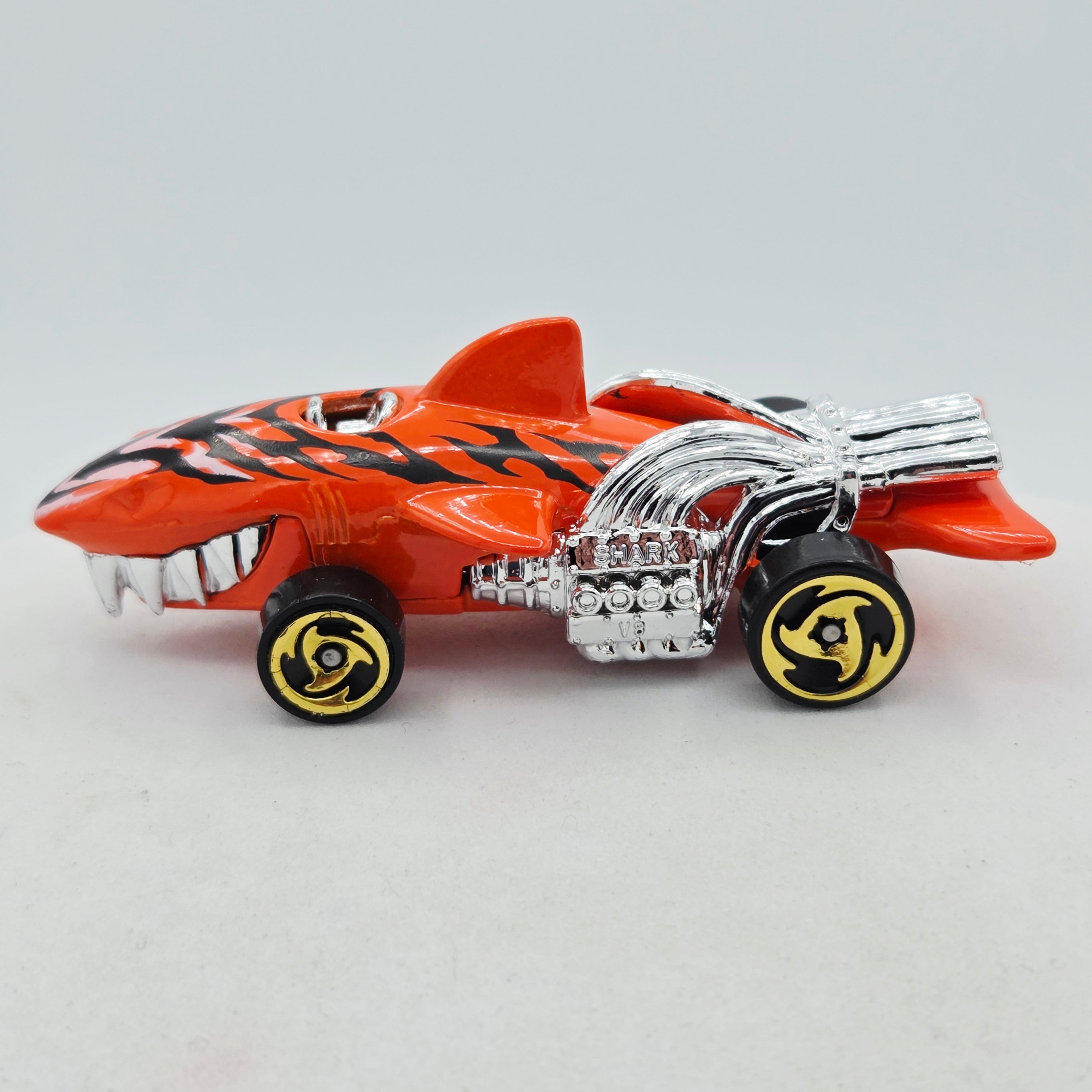 Hot Wheels Sharkruiser, loose (2001 HW Basic)