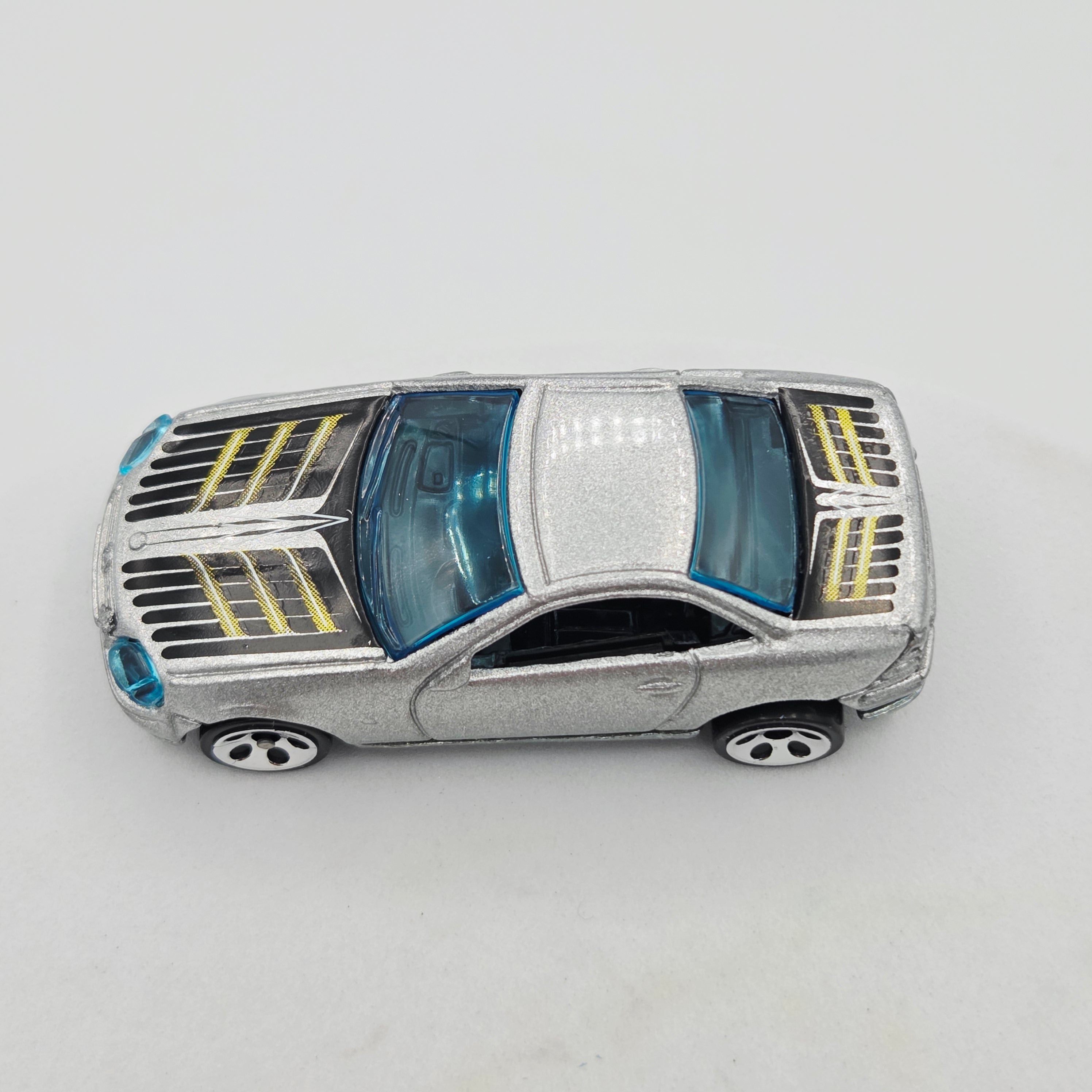 Hot Wheels Mercedes-Benz SLK (2001 HW Basic)