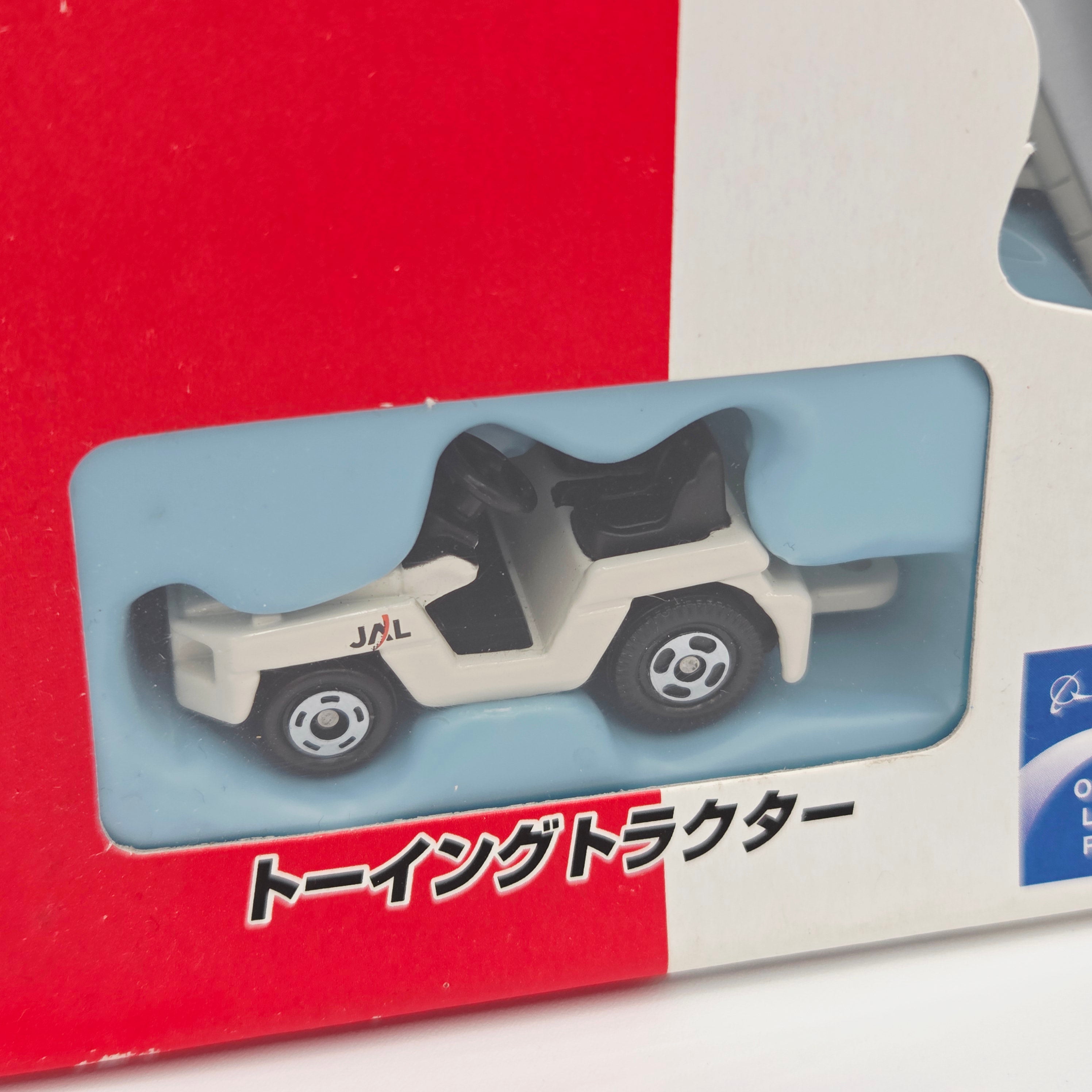Takara Tomy - Jumbo Airport Set "JAL Airlines" - Boeing 747-400, Toyota Tractor (Tomica) *DAMAGED BOX*