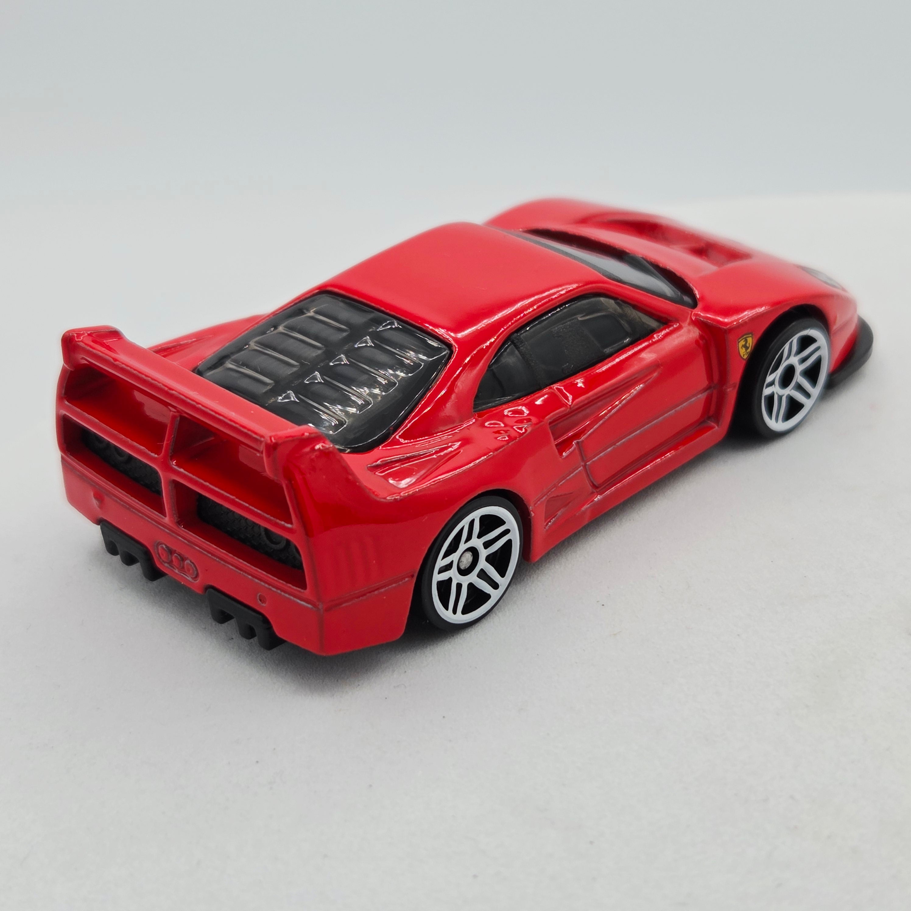 Hot Wheels Ferrari F40 Competizone (2026 HW Ferrari 5 Pack)