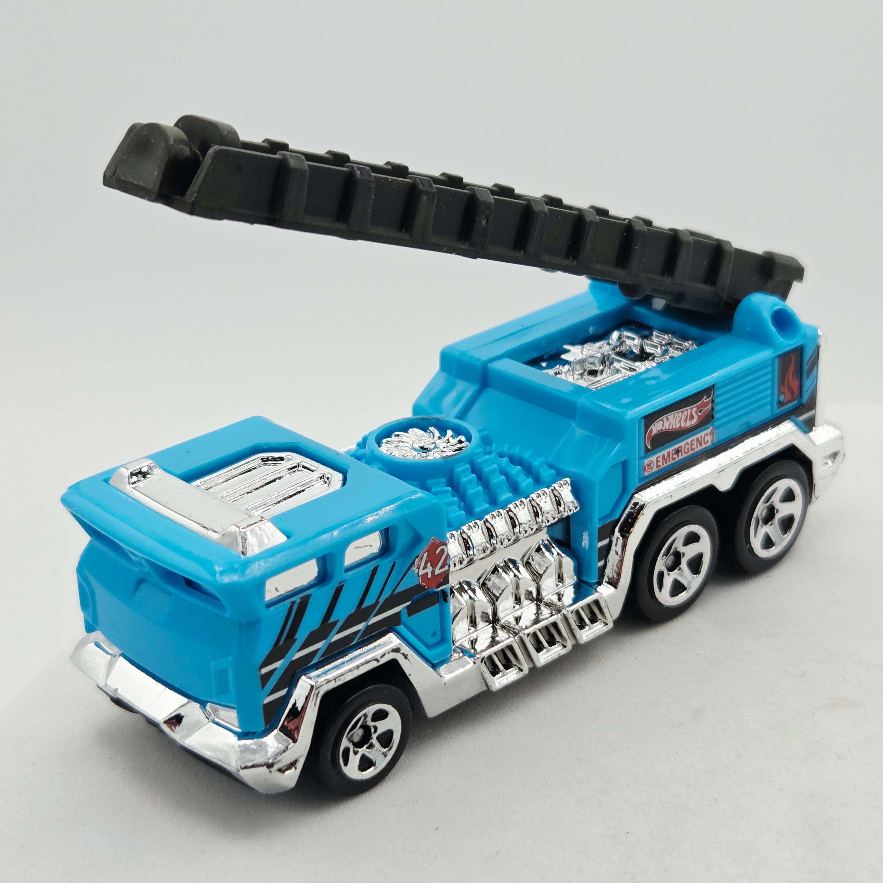 Hot Wheels 5 Alarm Fire Truck - Tandem Axel, Blue (2014 HW Basic - City Works Rescue)