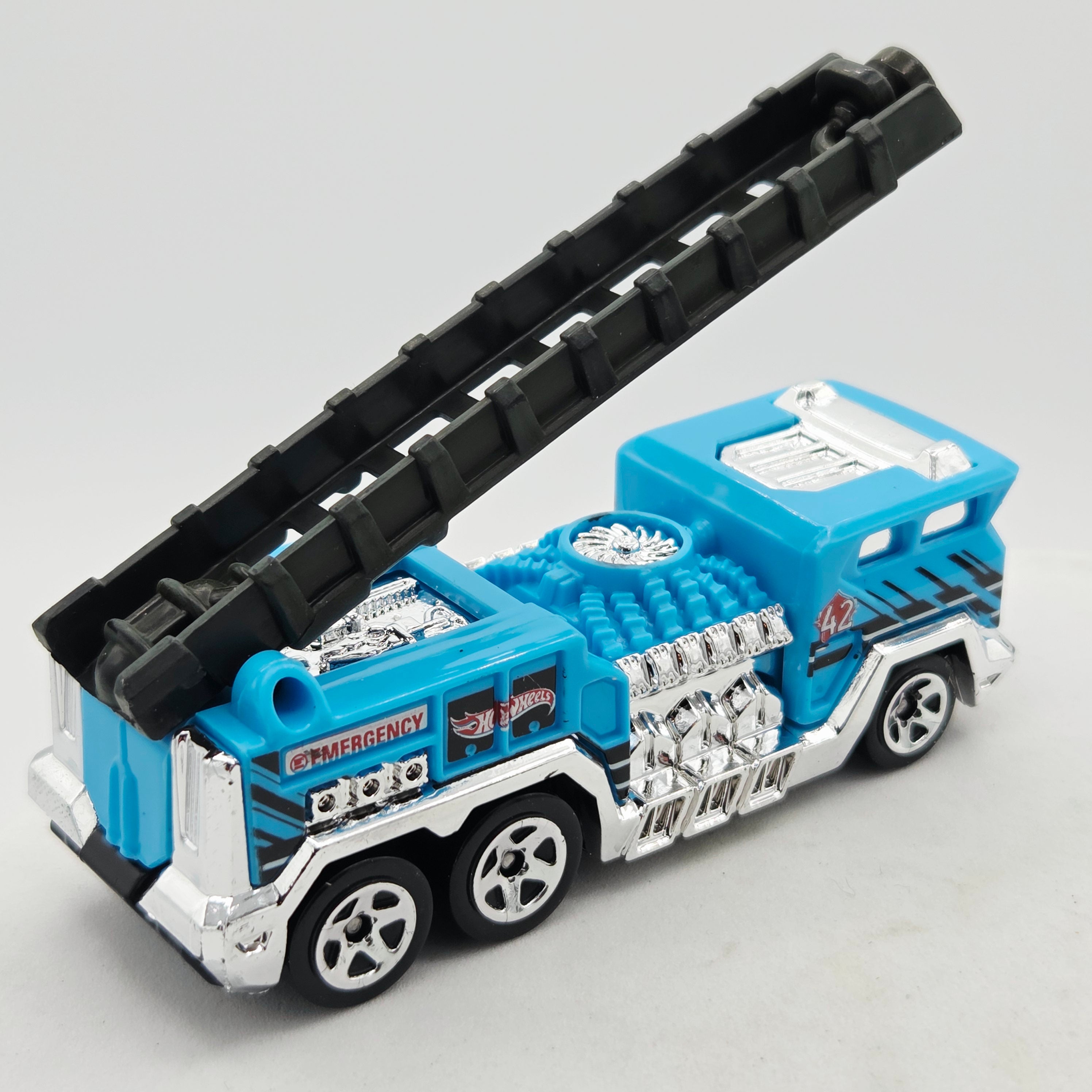 Hot Wheels 5 Alarm Fire Truck - Tandem Axel, Blue (2014 HW Basic - City Works Rescue)