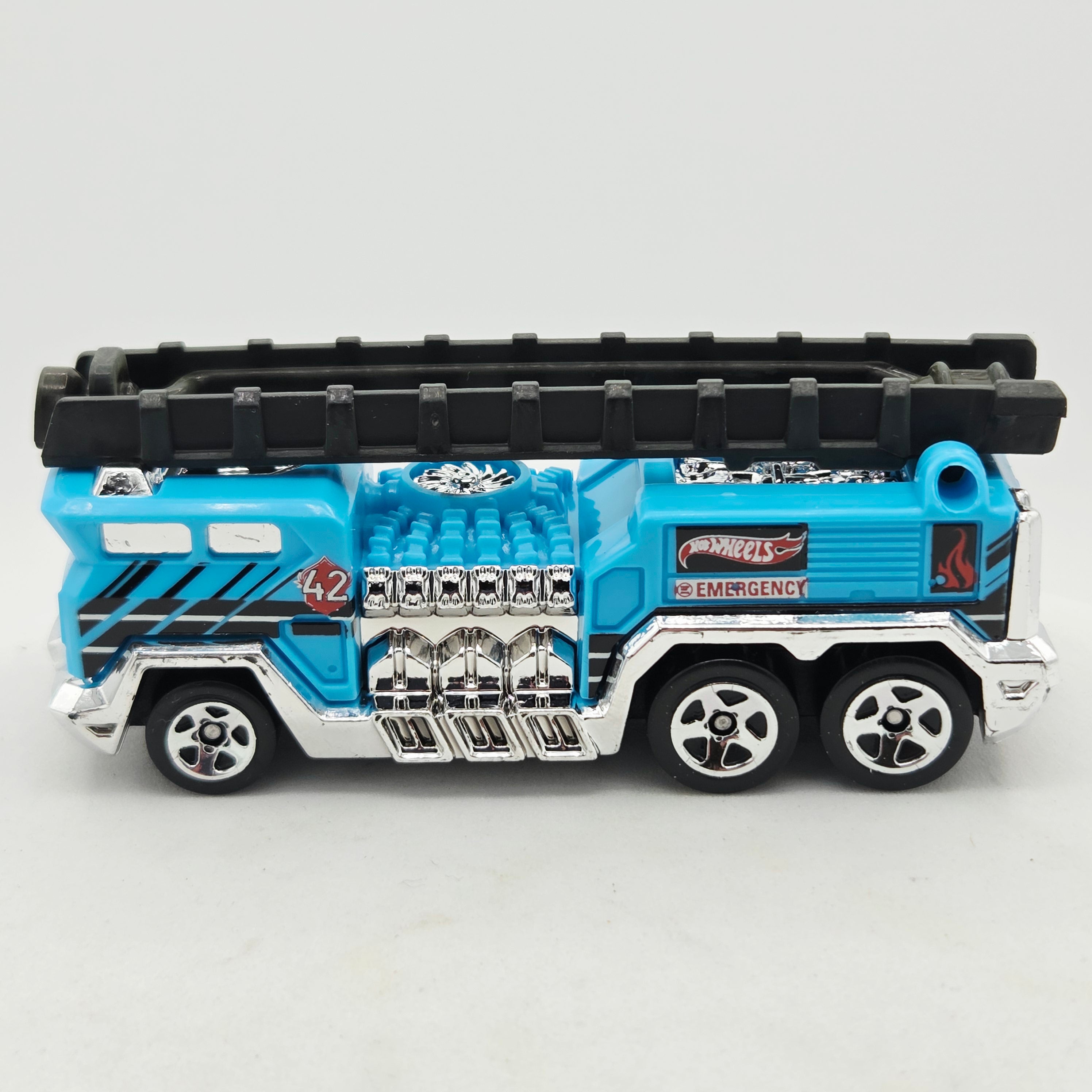Hot Wheels 5 Alarm Fire Truck - Tandem Axel, Blue (2014 HW Basic - City Works Rescue)