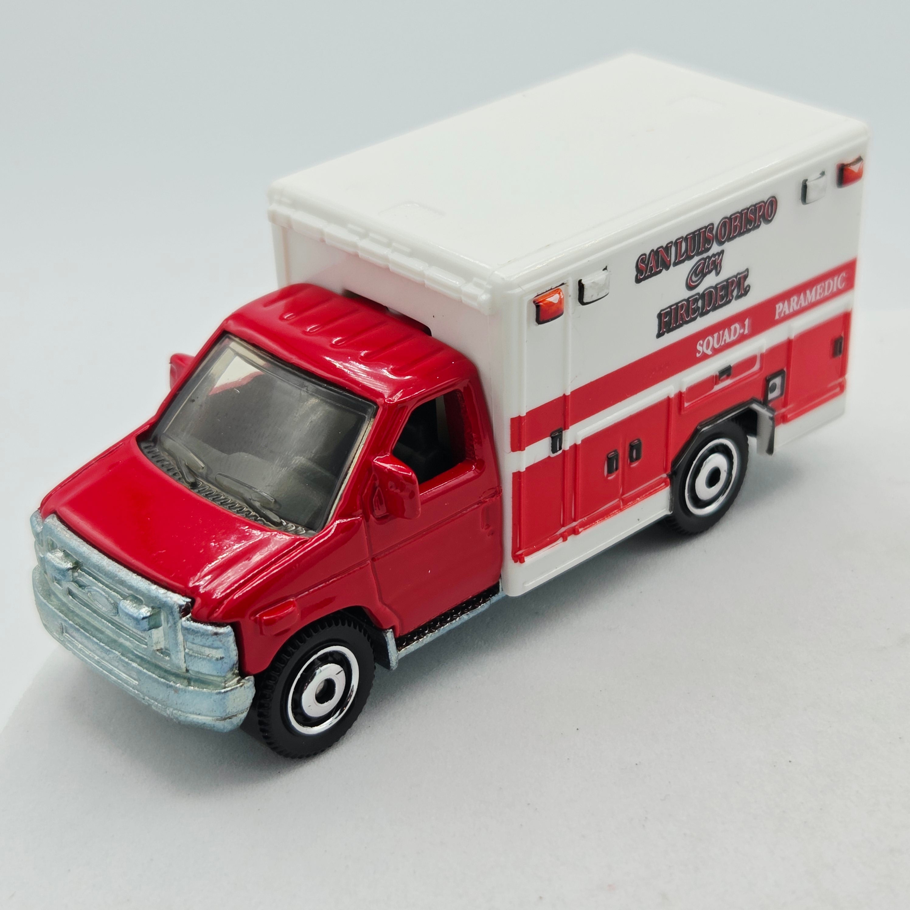 Matchbox '09 Ford F-350 Ambulance "San Luis Obispo" (2010 MBX Basic - Emergency Response)