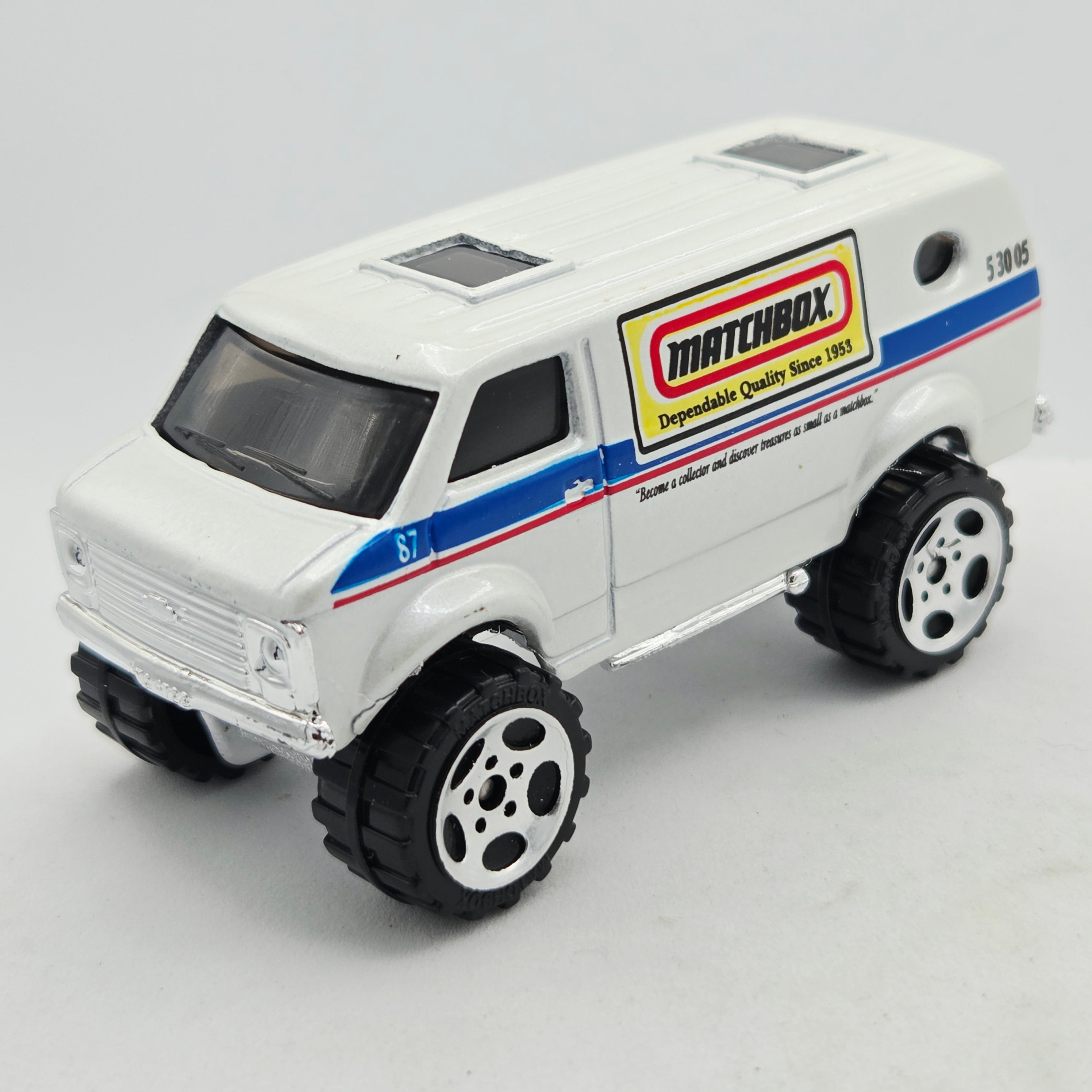 Matchbox 4x4 Chevy Van (2006 MBX Basic - Metal)