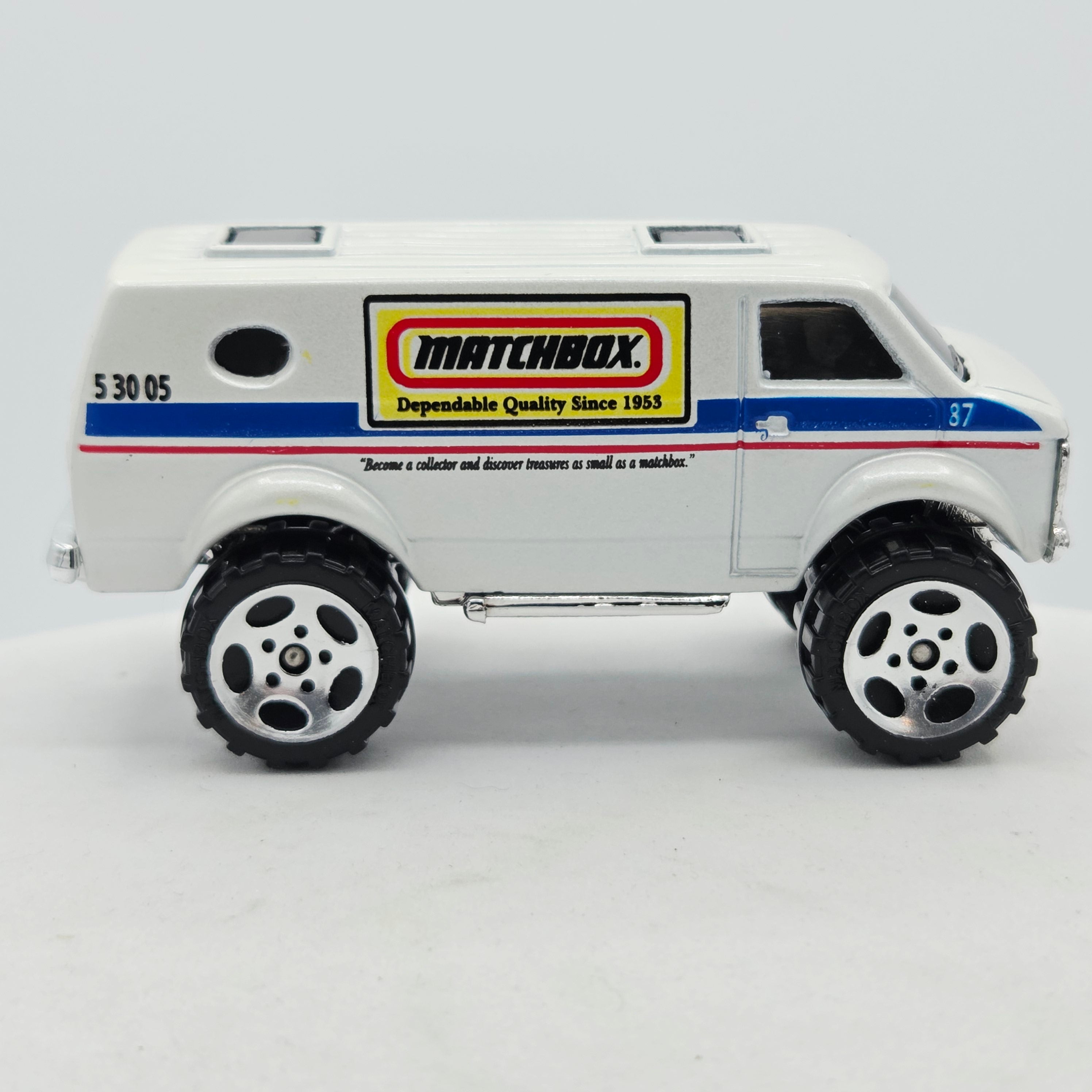 Matchbox 4x4 Chevy Van (2006 MBX Basic - Metal)