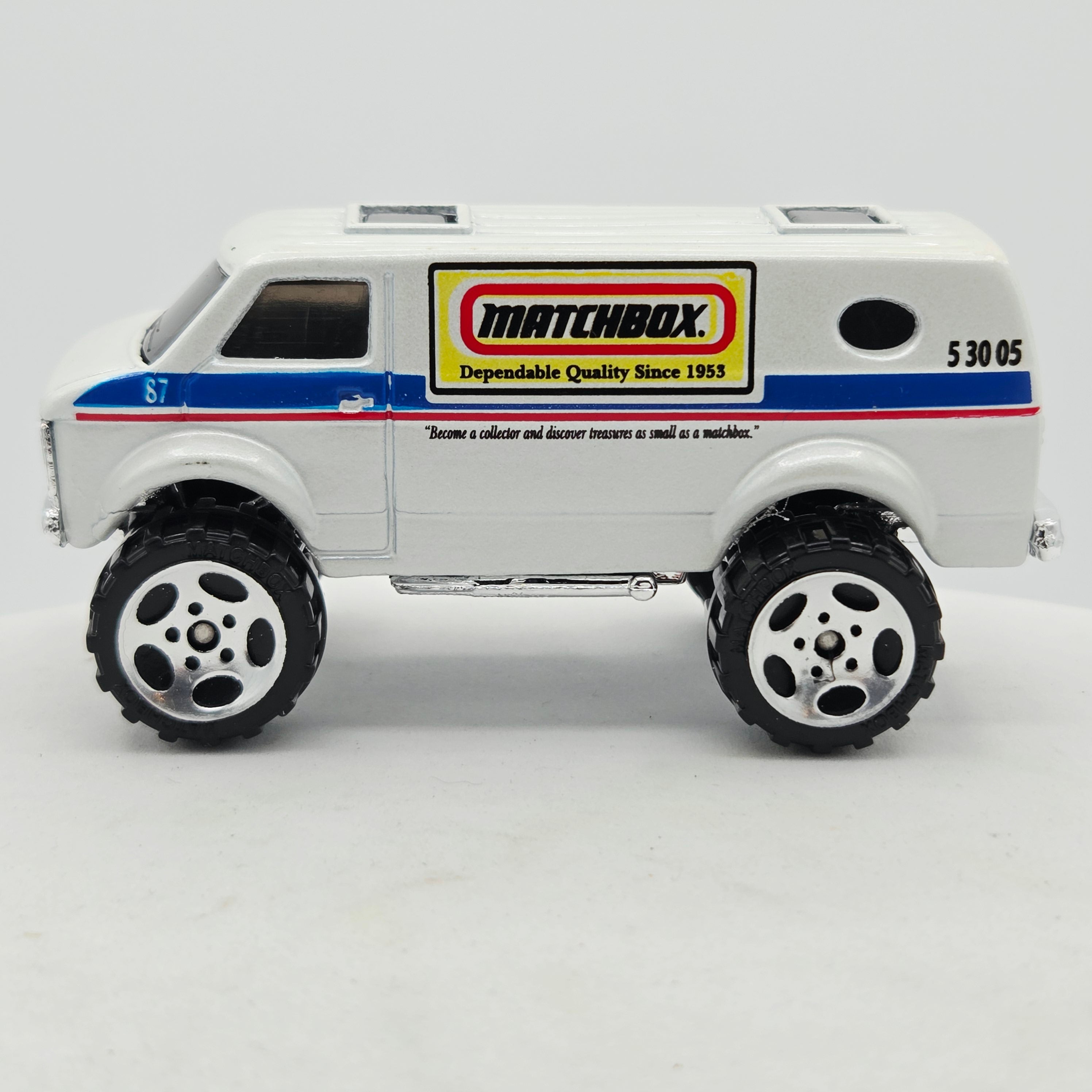 Matchbox 4x4 Chevy Van (2006 MBX Basic - Metal)