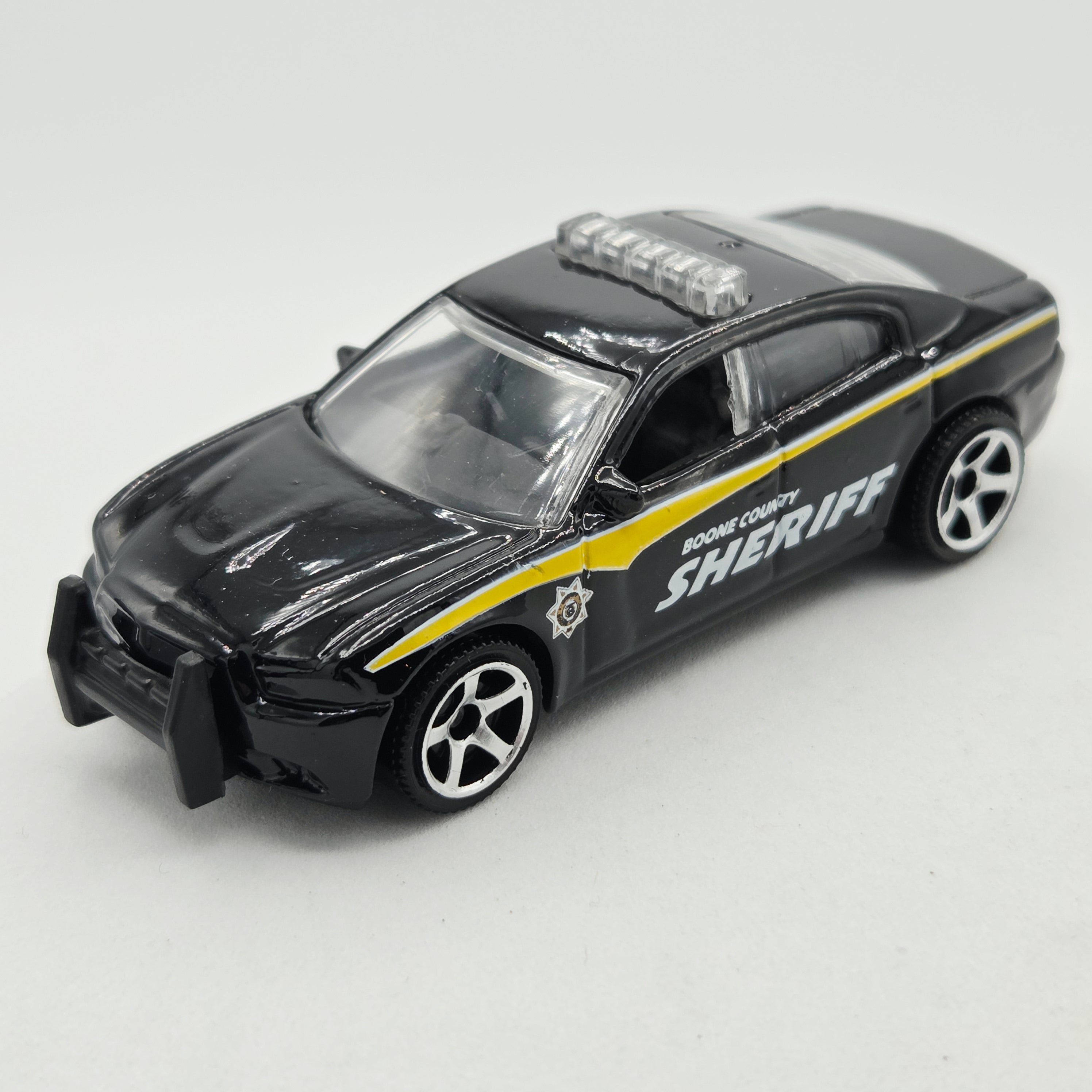Matchbox Dodge Charger Pursuit "Sheriff" (2014 MBX Basic - Heroic Rescue)