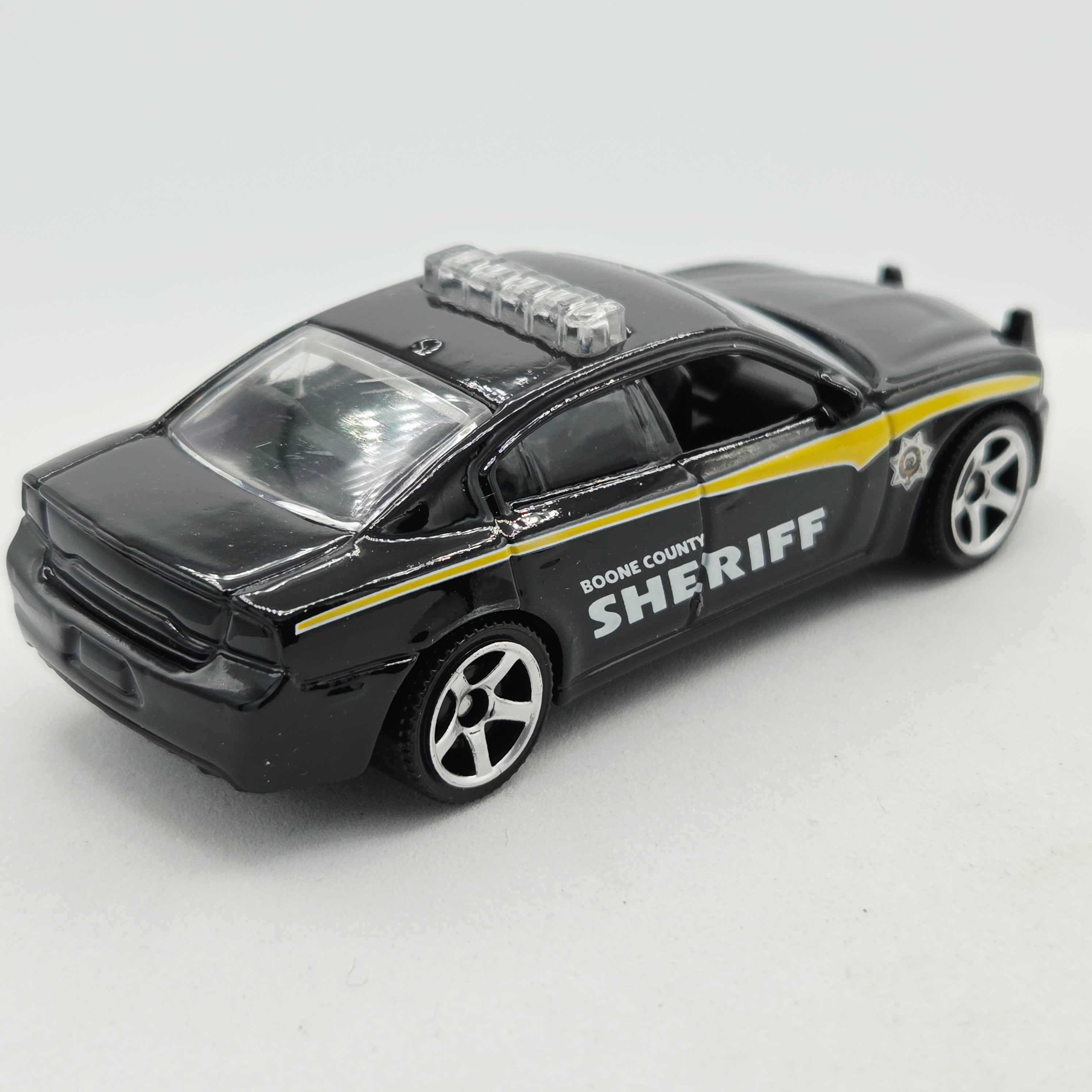 Matchbox Dodge Charger Pursuit "Sheriff" (2014 MBX Basic - Heroic Rescue)
