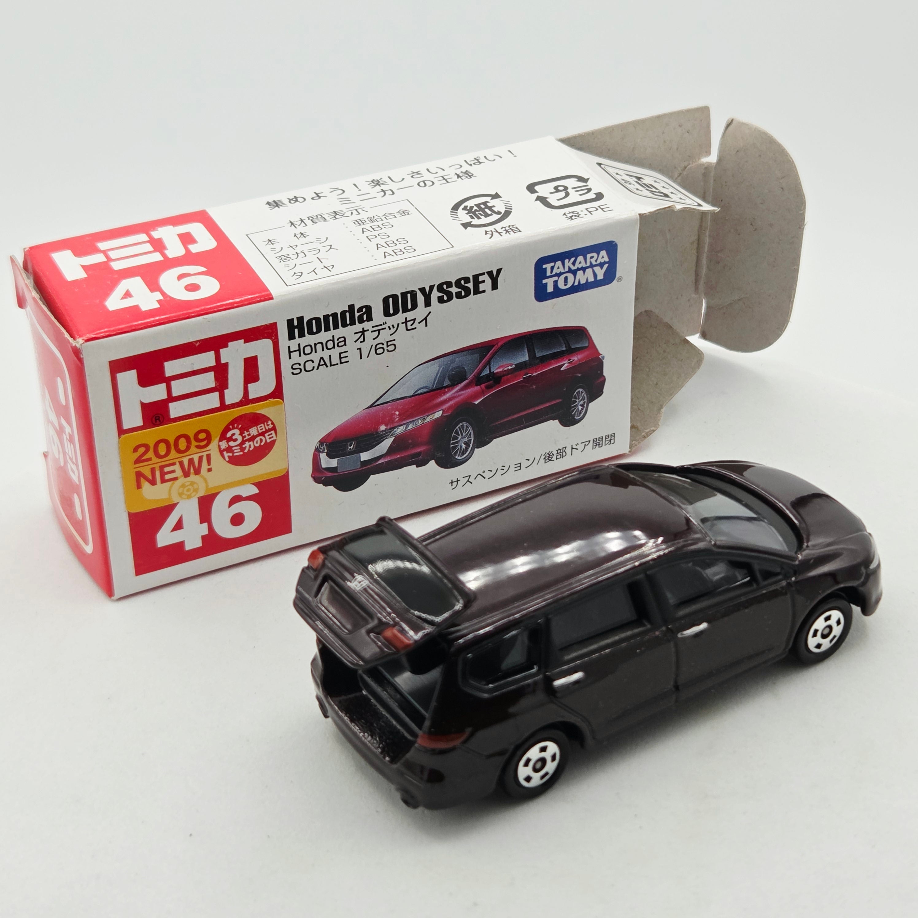 Takara Tomy - Honda Odyssey Minivan #46 w/ Original Box - 1:65 (2009 Classic Tomica Minicars)