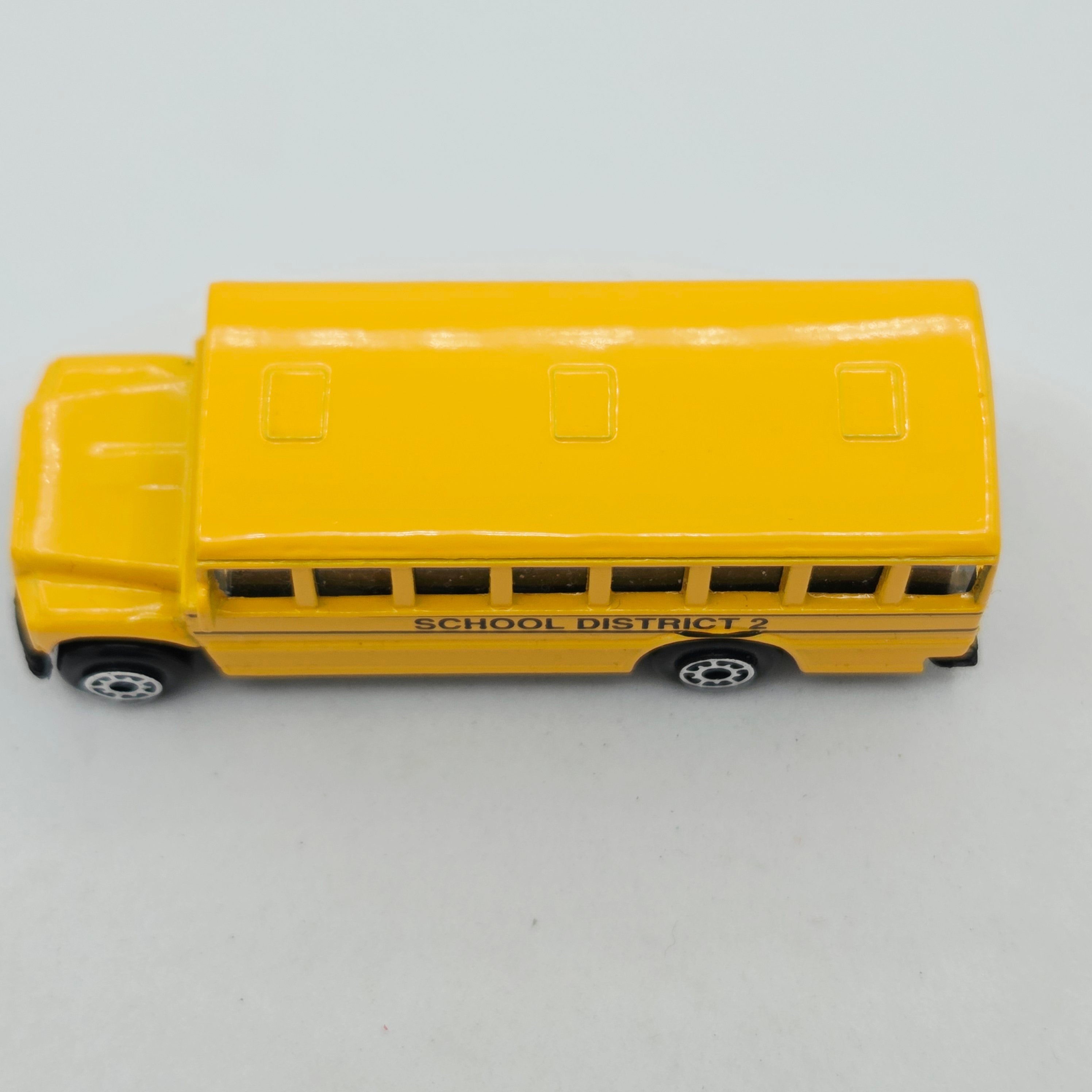 Maisto School Bus "District 2" (Fresh Metals / Adventure Force)
