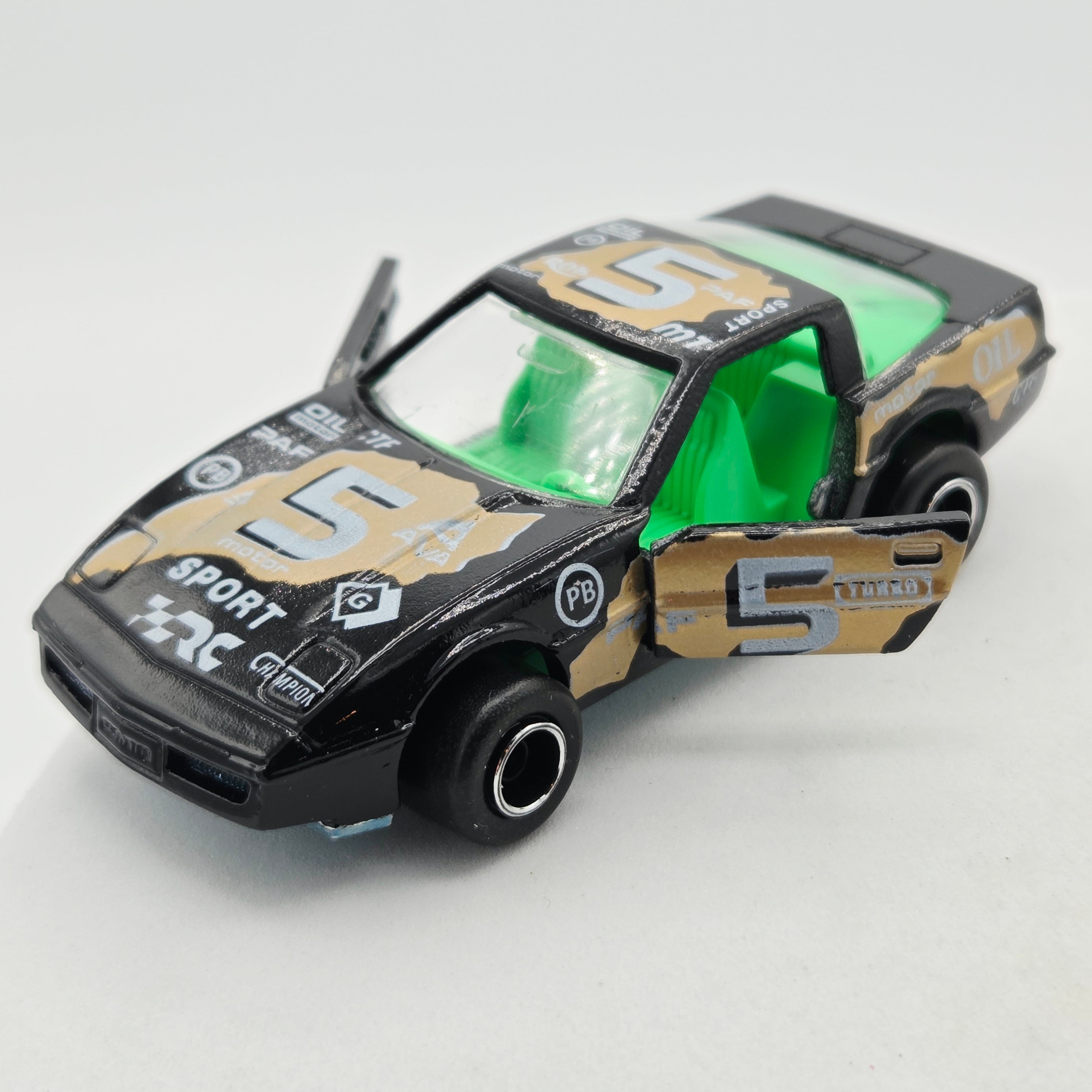 Majorette Chevrolet Corvette #5 - 1:57 #215/268 (1994 200 Series)