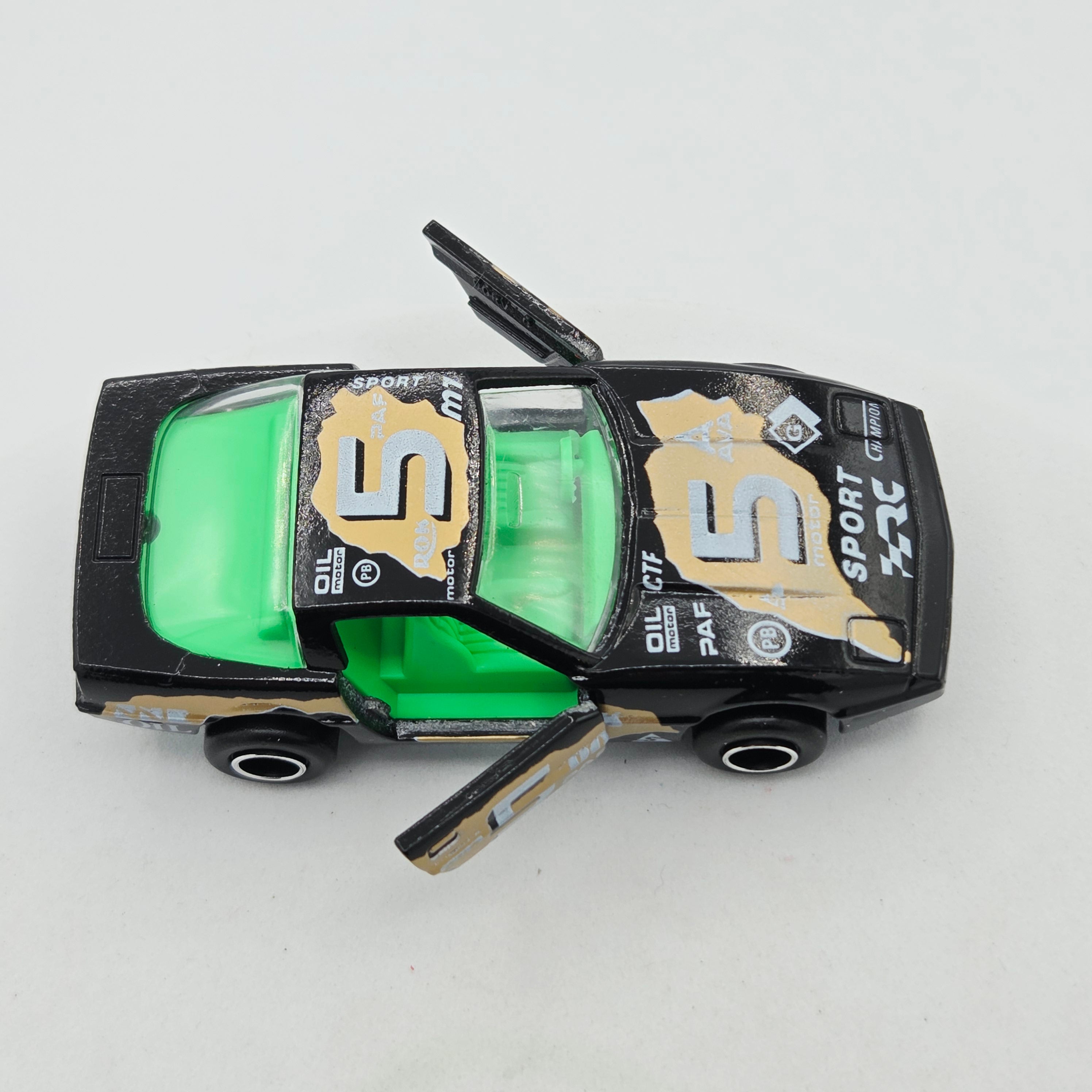 Majorette Chevrolet Corvette #5 - 1:57 #215/268 (1994 200 Series)