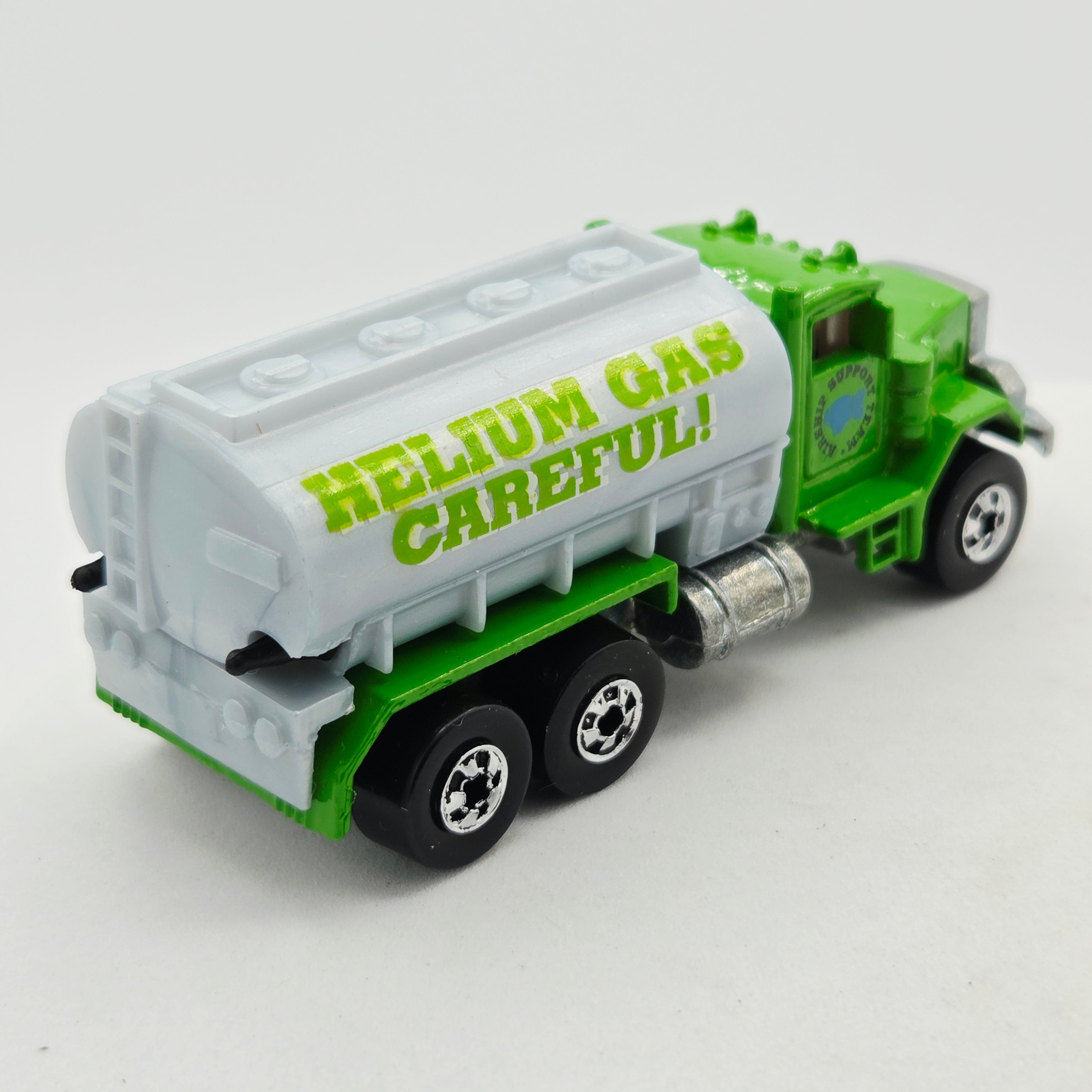 Hot Wheels Peterbilt Tanker Truck "Helium" (1994 HW Blimp & Support Team 5 Pack - Multipack Exclusive)