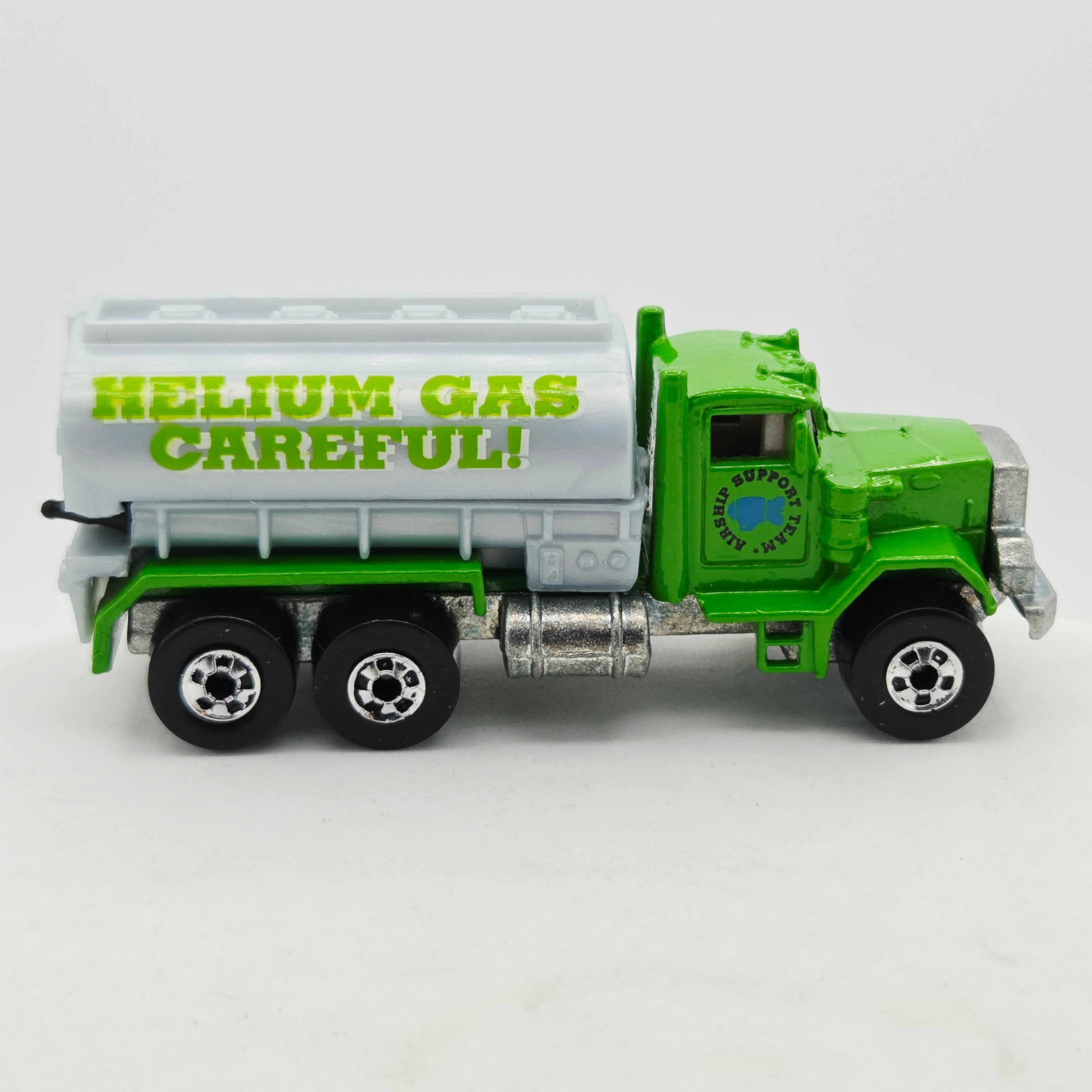 Hot Wheels Peterbilt Tanker Truck "Helium" (1994 HW Blimp & Support Team 5 Pack - Multipack Exclusive)