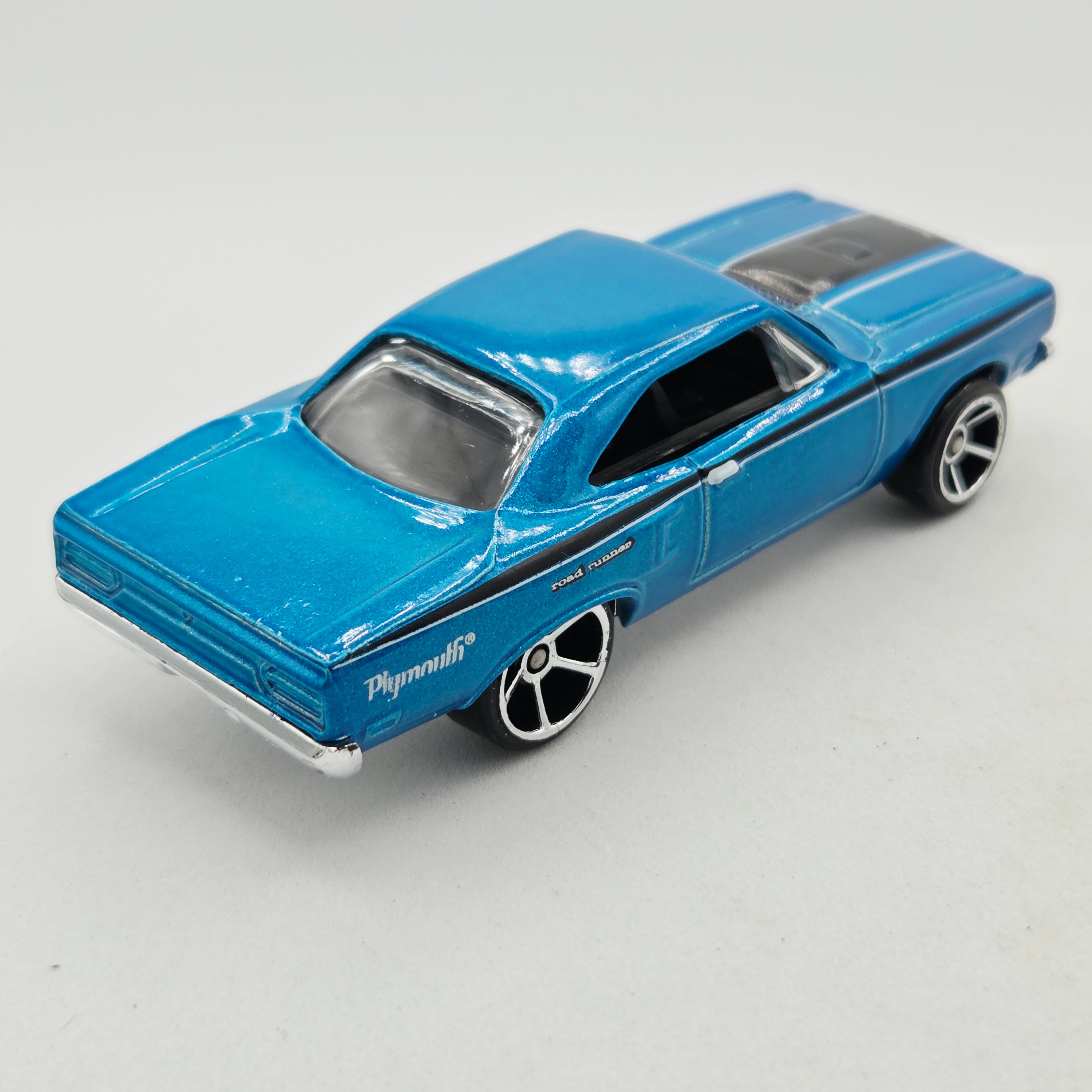 Hot Wheels '70 Plymouth Road Runner (2009 HW Basic - Muscle Mania)