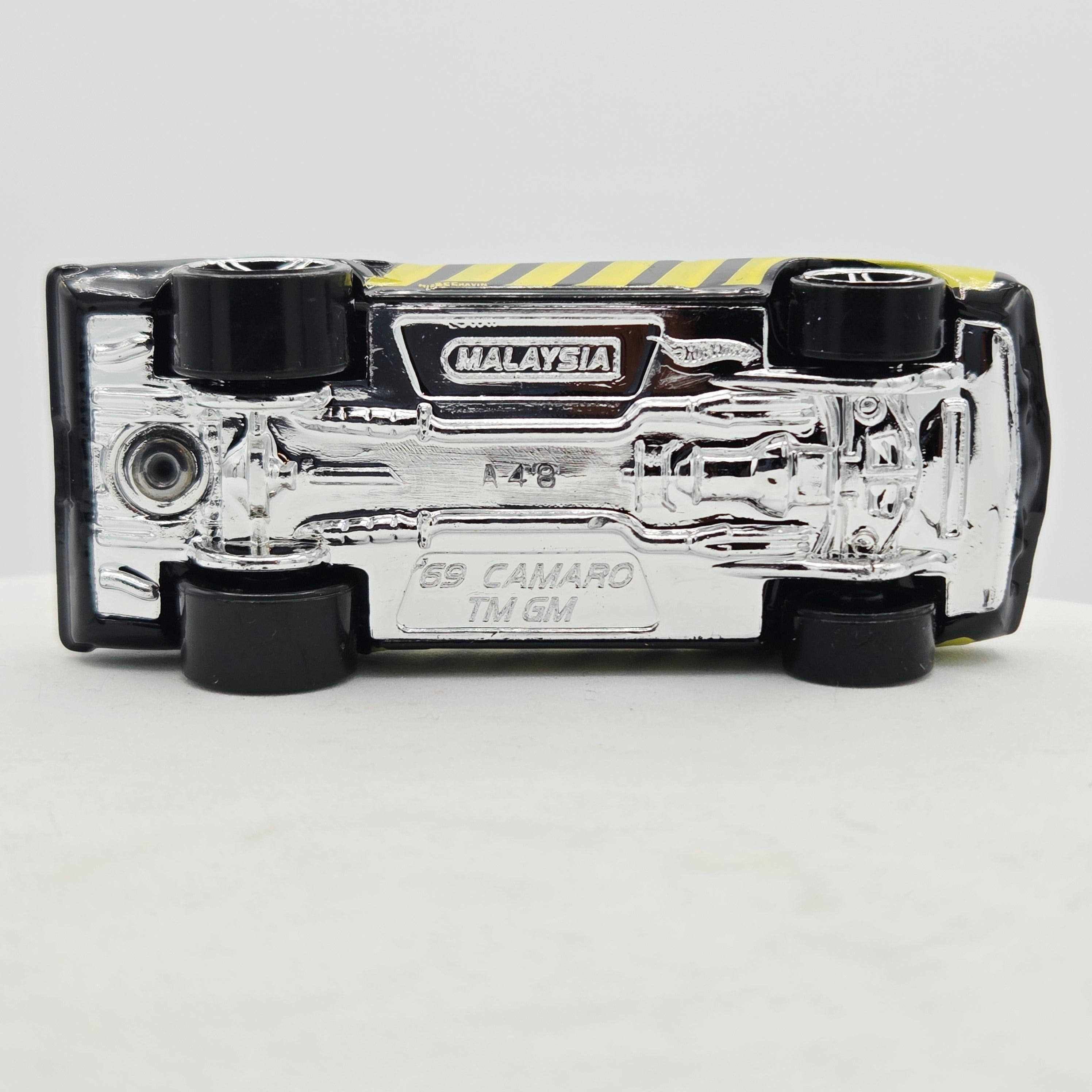 Hot Wheels '69 Camaro - Loose (2009 HW Basic - Web Trading Cars)