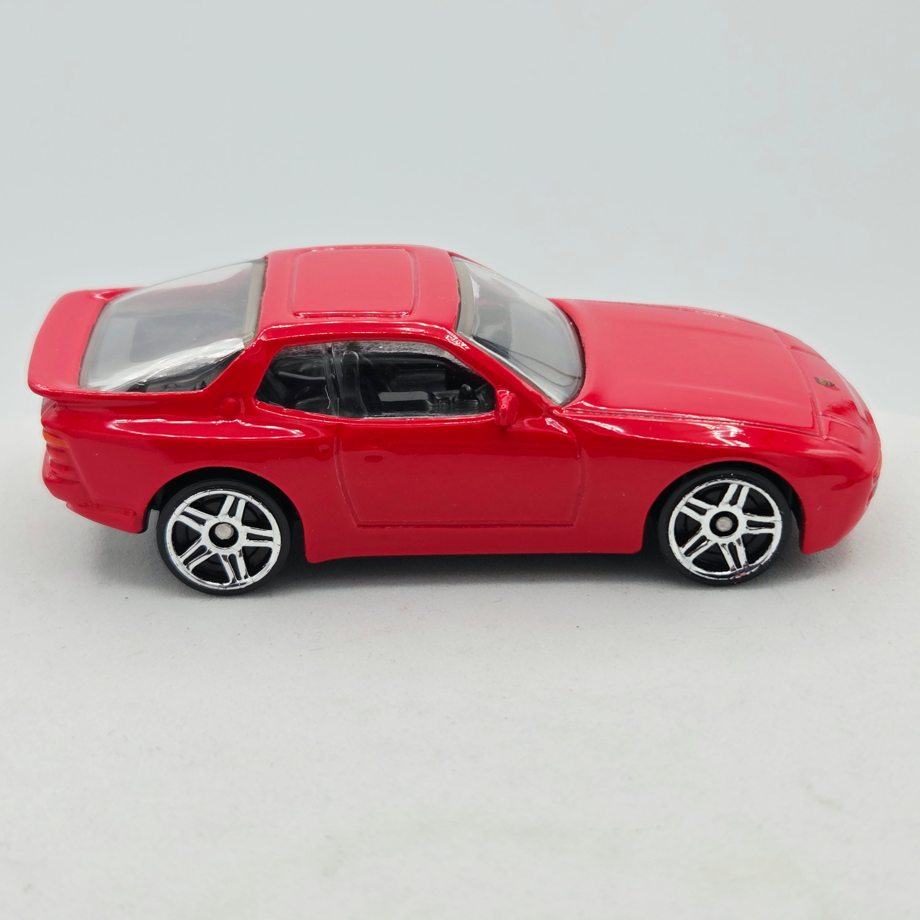 Hot Wheels '89 Porsche 944 Turbo (2020 HW Basic - Porsche)
