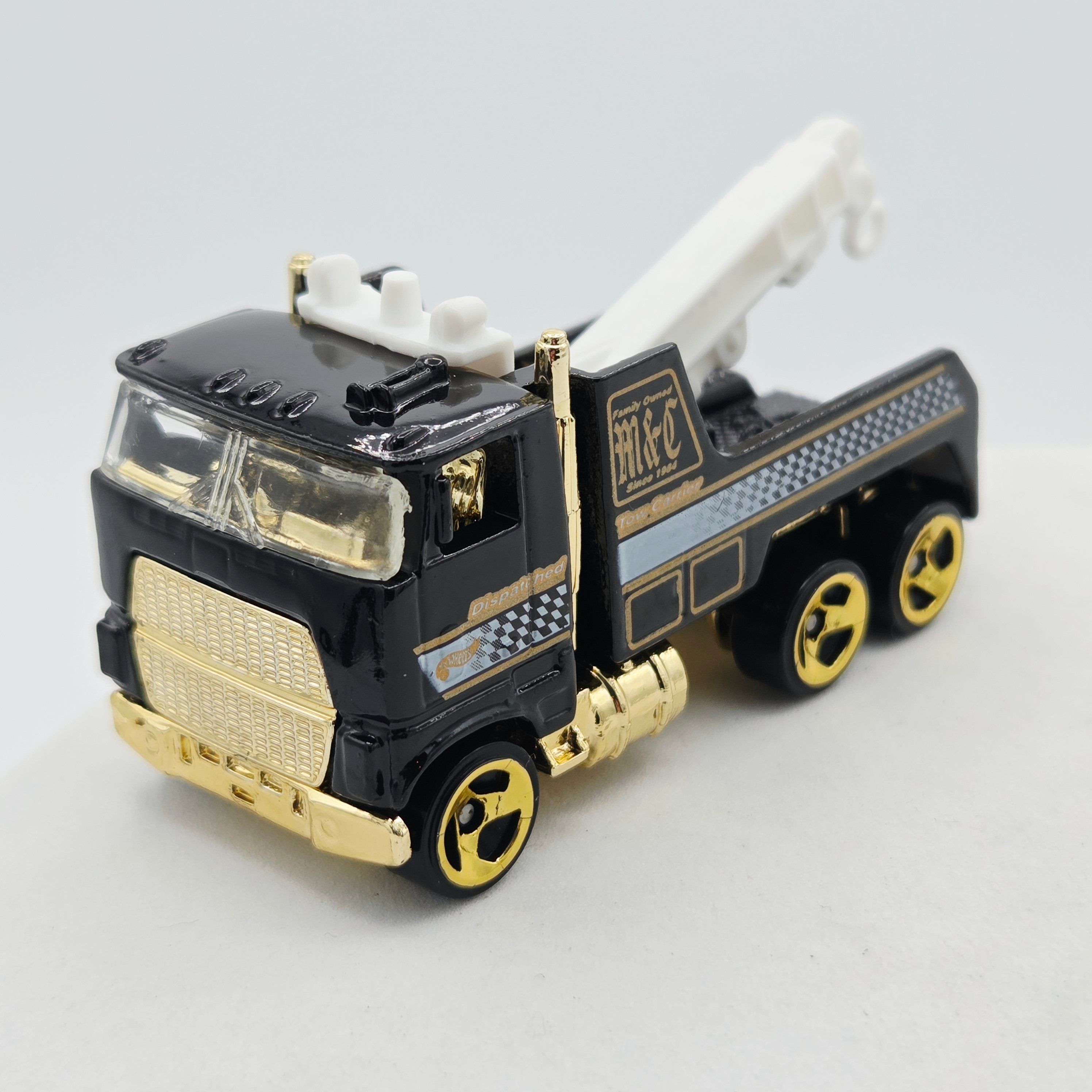 Hot Wheels Rig Wrecker Tow Truck "M&C" (2000 HW Basic)