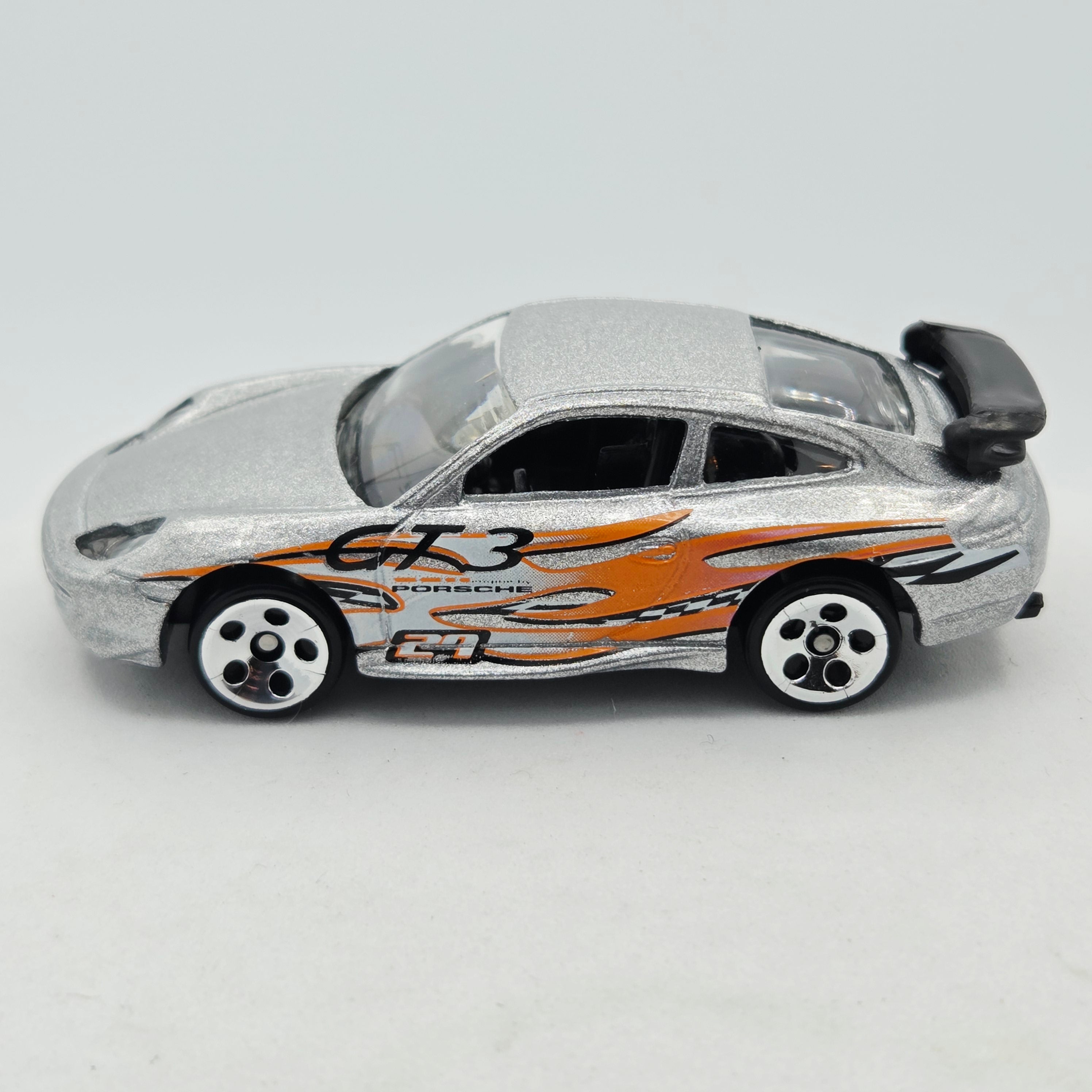 Hot Wheels Porsche 911 GT3 Cup (2000 HW Powershift Garage 5 Pack - Multipack Exclusive)