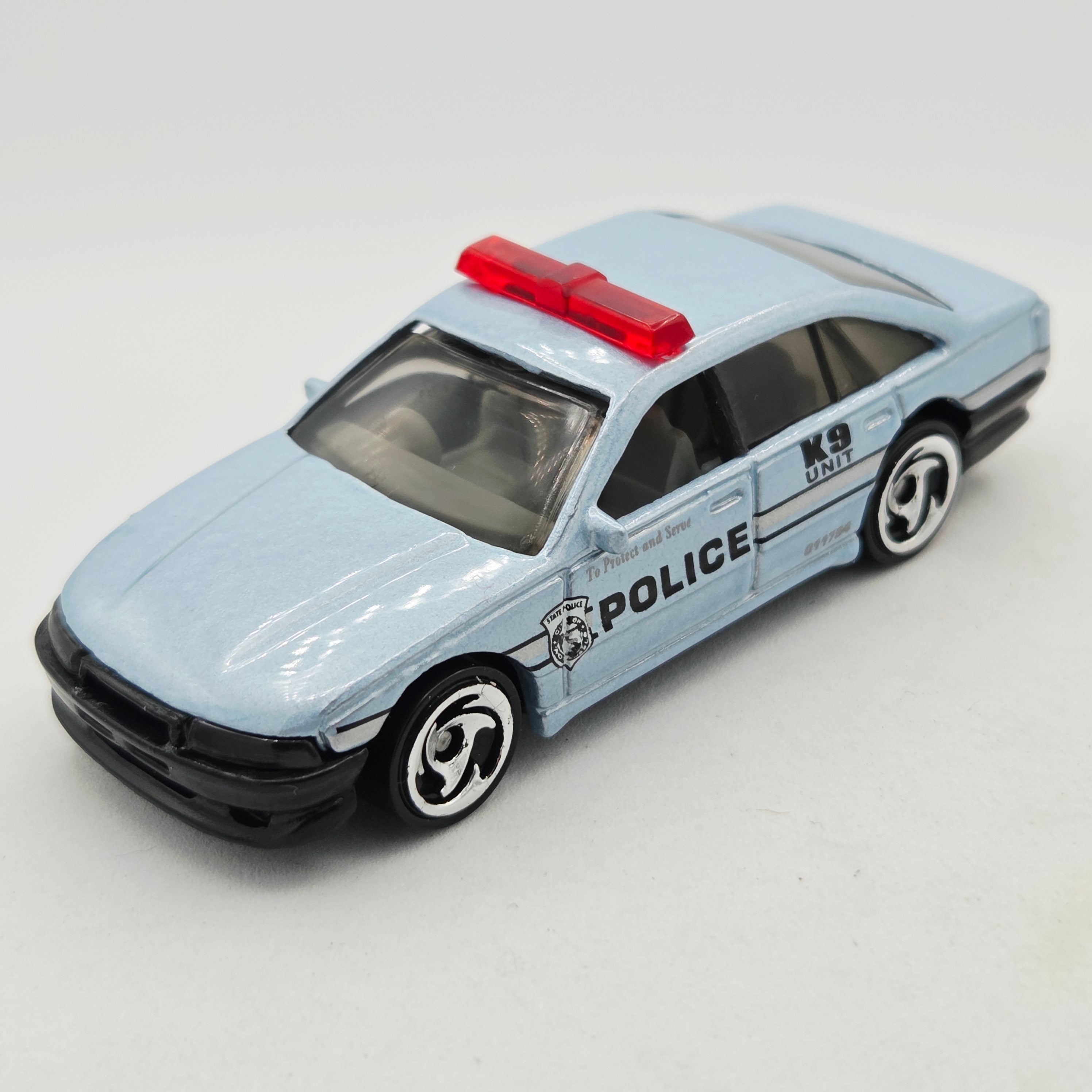 Hot Wheels HW Police Cruiser "K9" - Holden Commodore casting (2000 HW Basic)