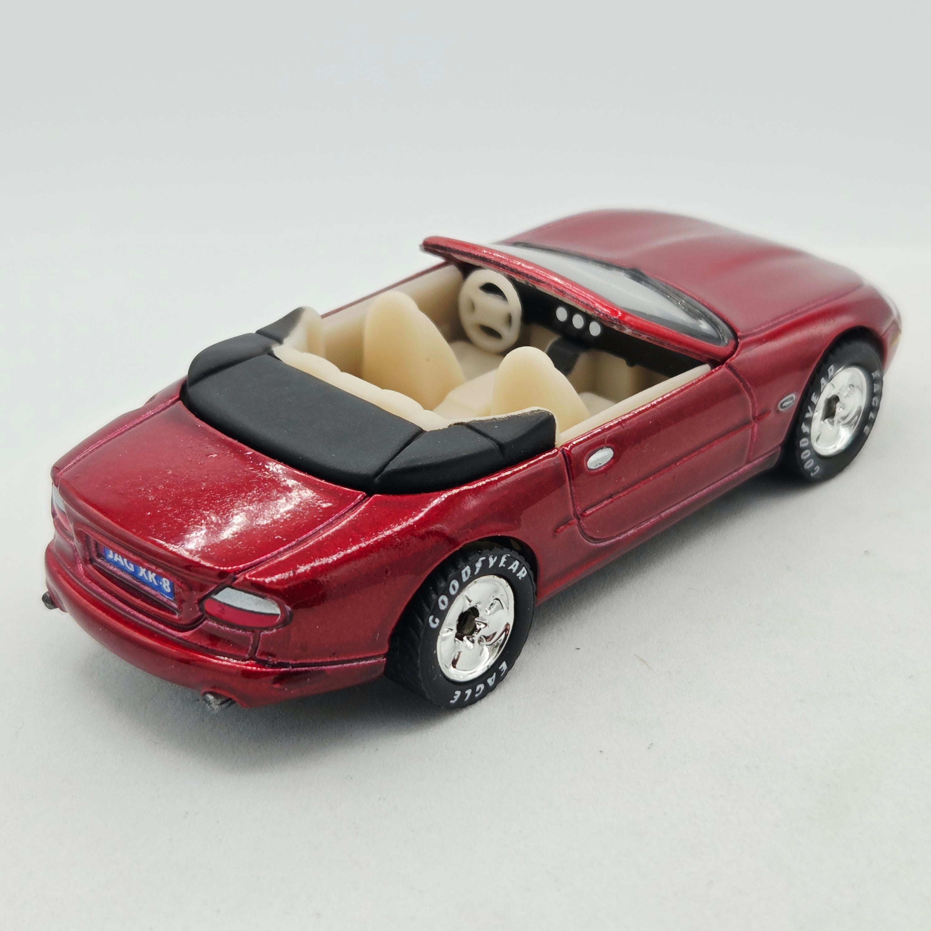 Matchbox Jaguar XK8 (1998 MBX Premiere Collection - First Edition)