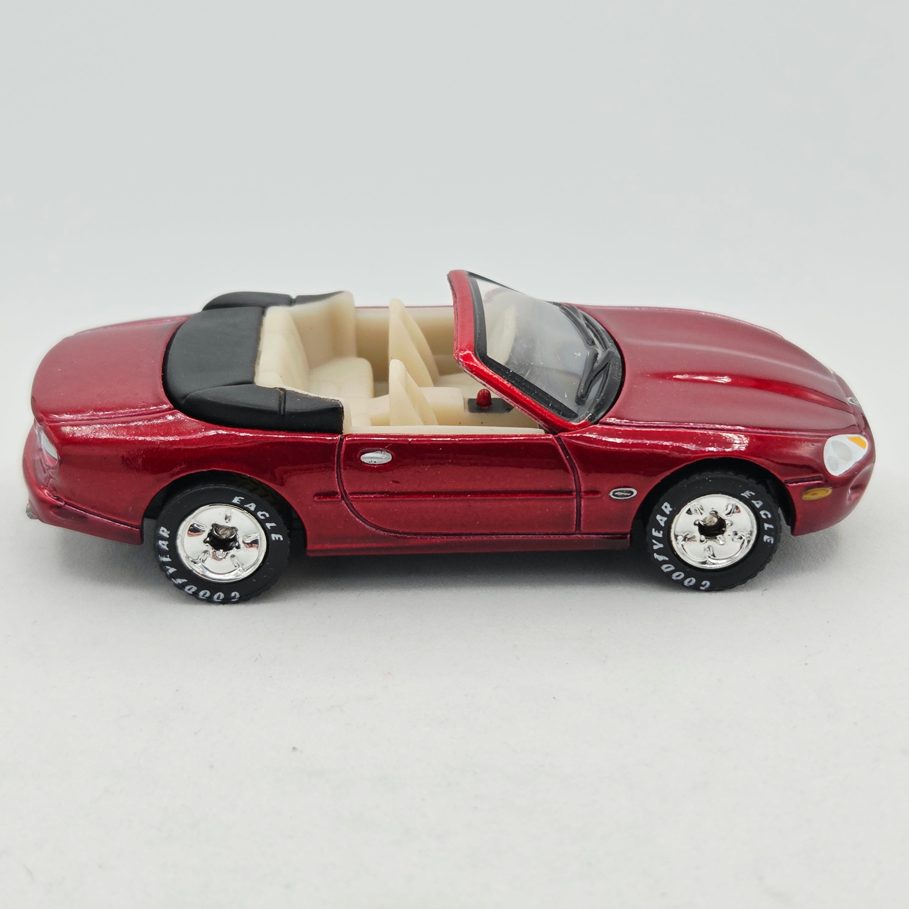 Matchbox Jaguar XK8 (1998 MBX Premiere Collection - First Edition)