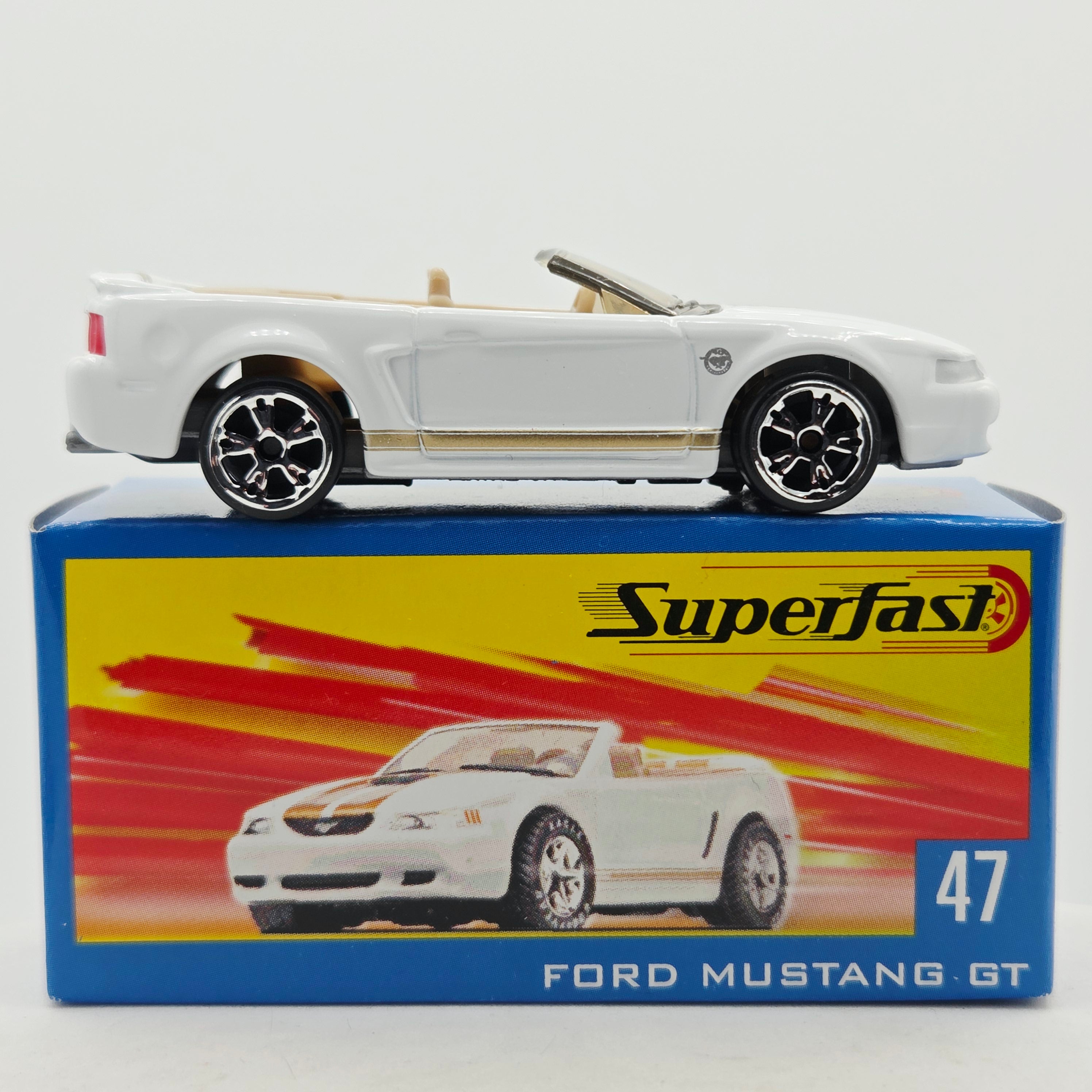 Matchbox Ford Mustang GT #47 (2004 MBX Superfast)