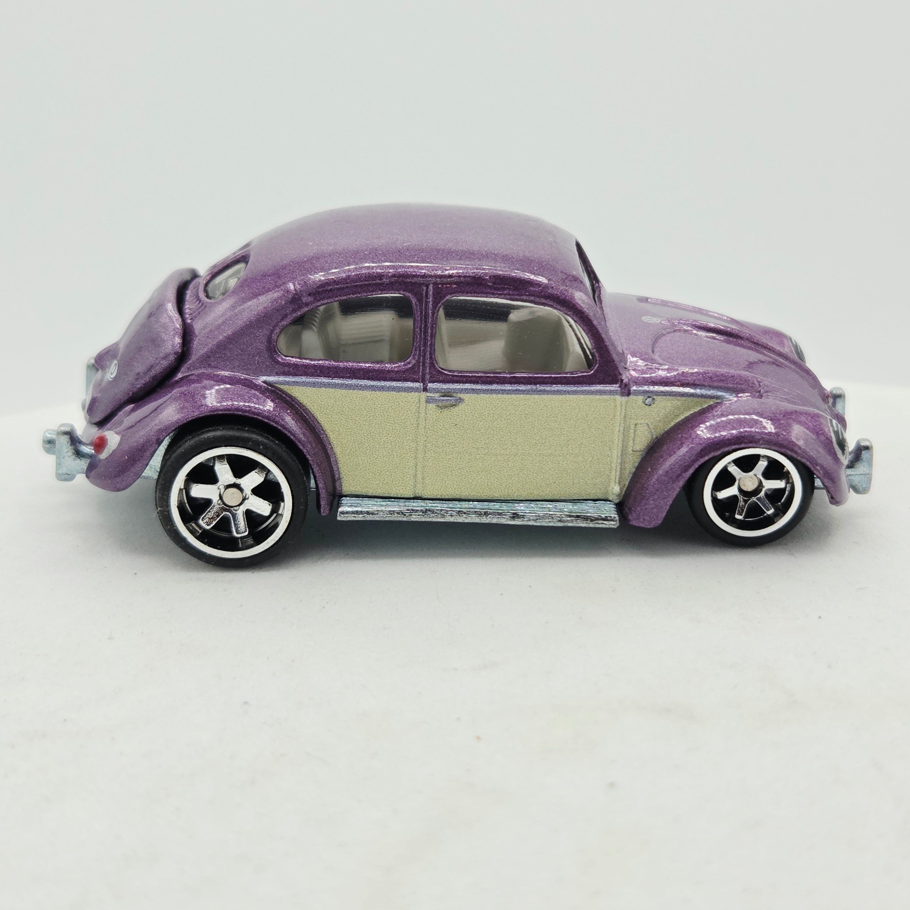 Hot Wheels Volkswagen Classic Bug (2021 HW Boulevard)