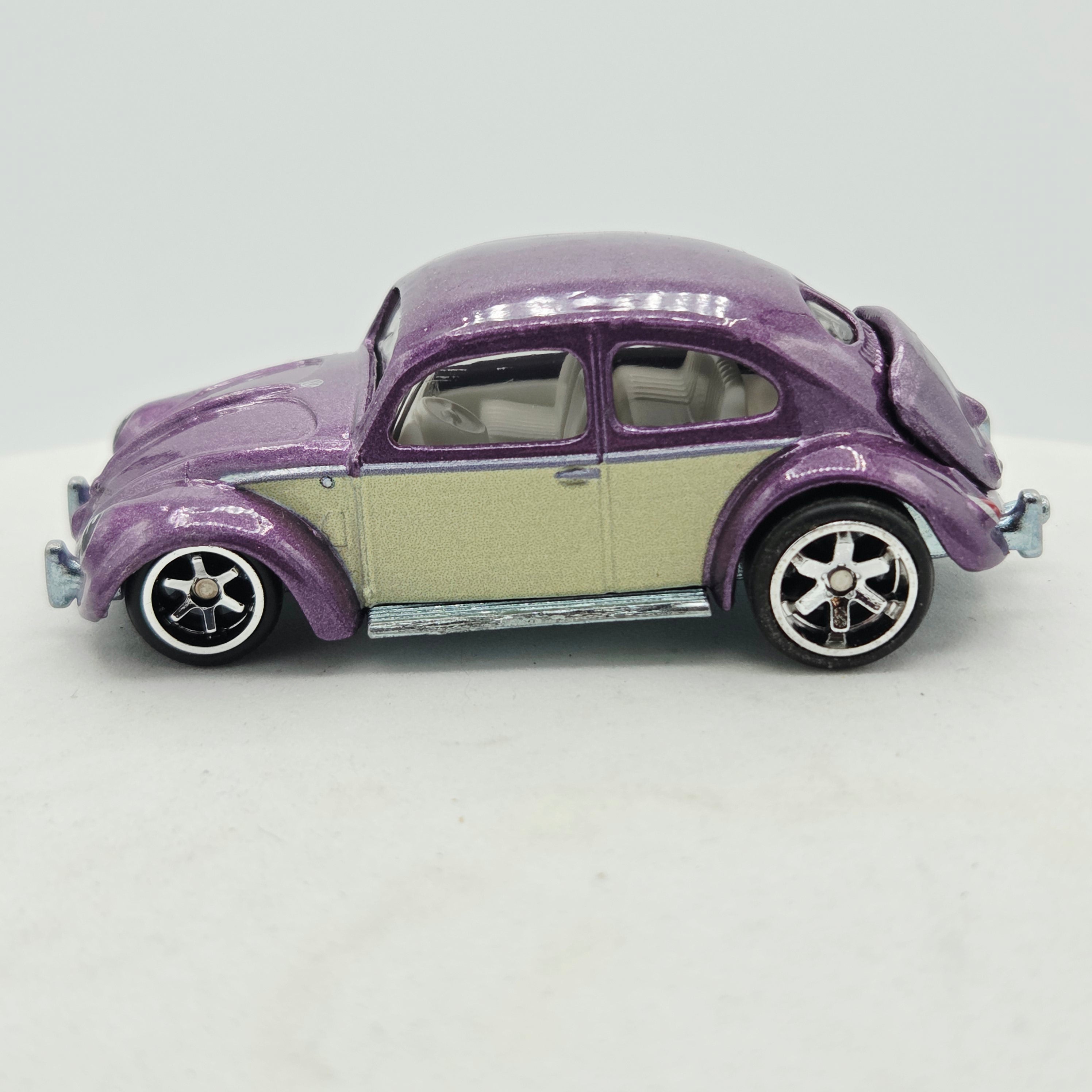 Hot Wheels Volkswagen Classic Bug (2021 HW Boulevard)