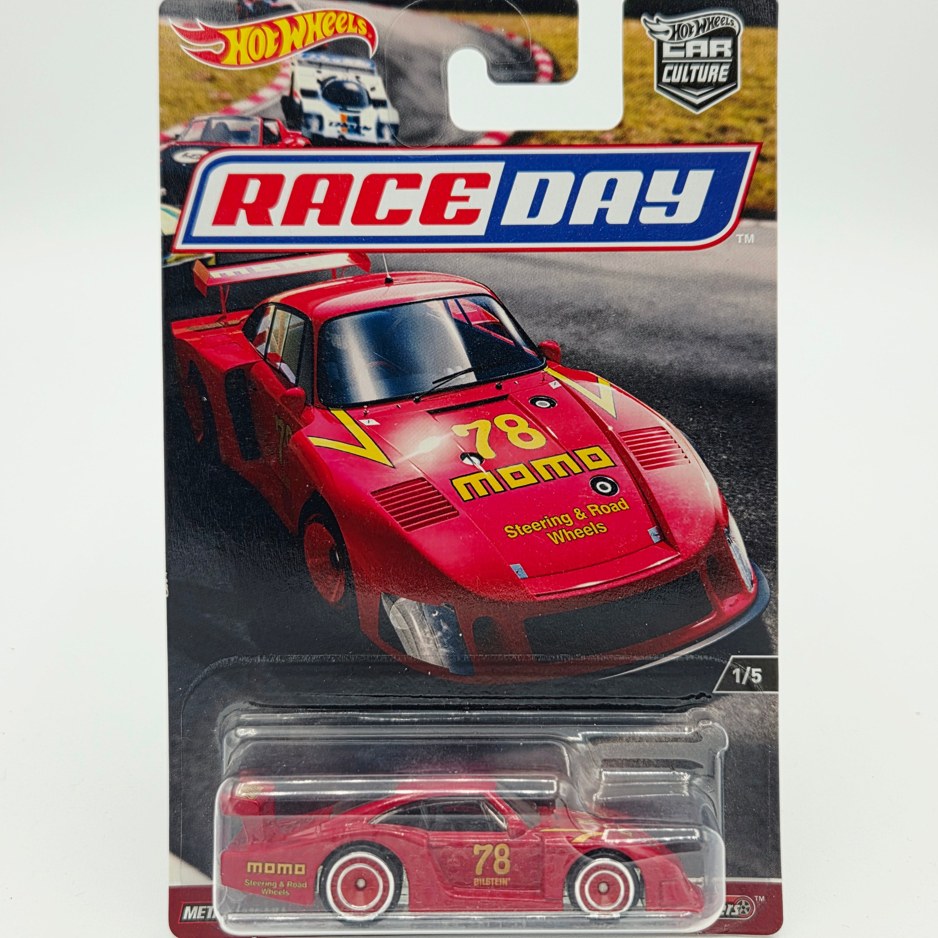 Hot Wheels Porsche 935-78 "MOMO" (2017 Car Culture - Race Day)
