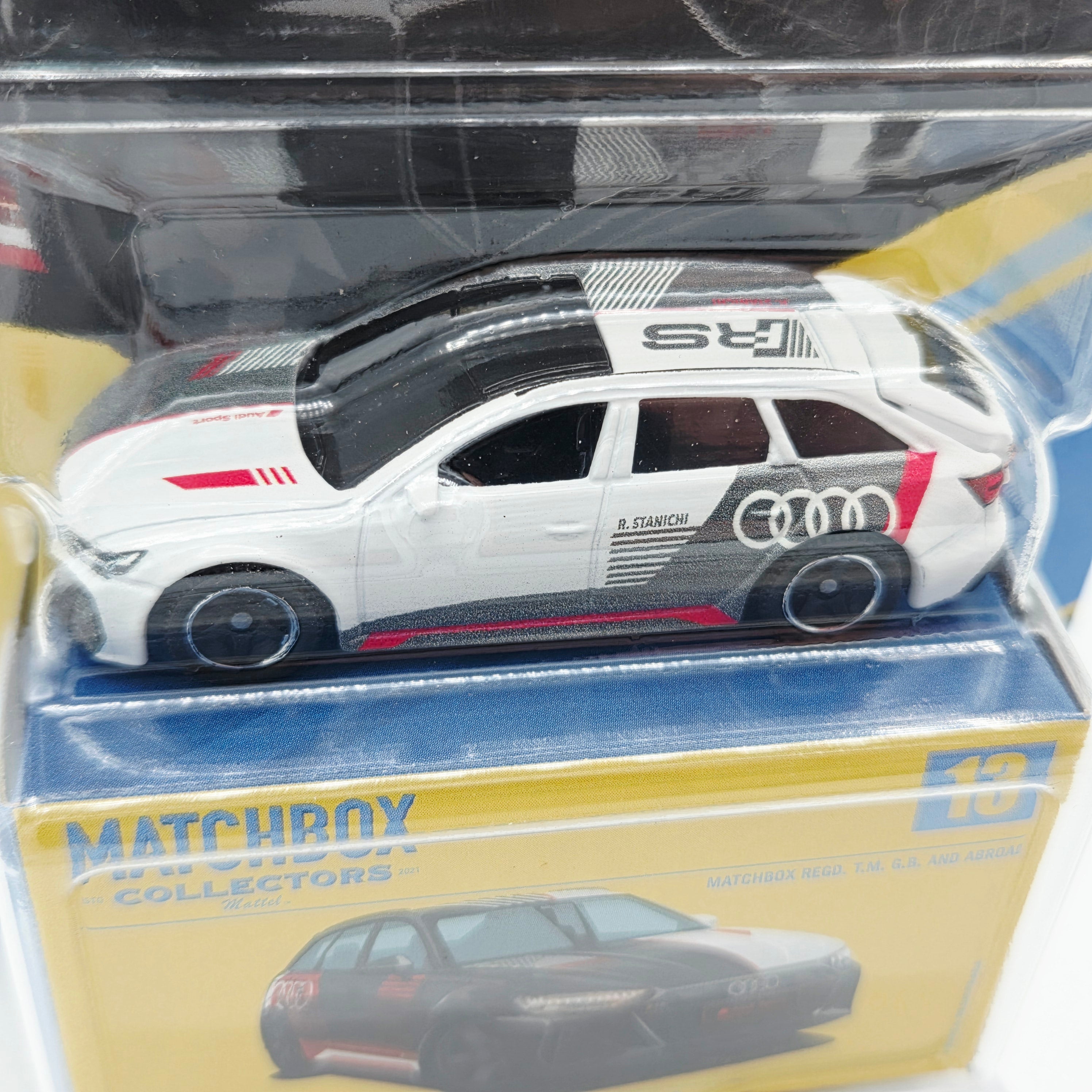 Matchbox '23 Audi RS 6 Avant (2026 Premium Collectors Series - Mix 3 Case G)