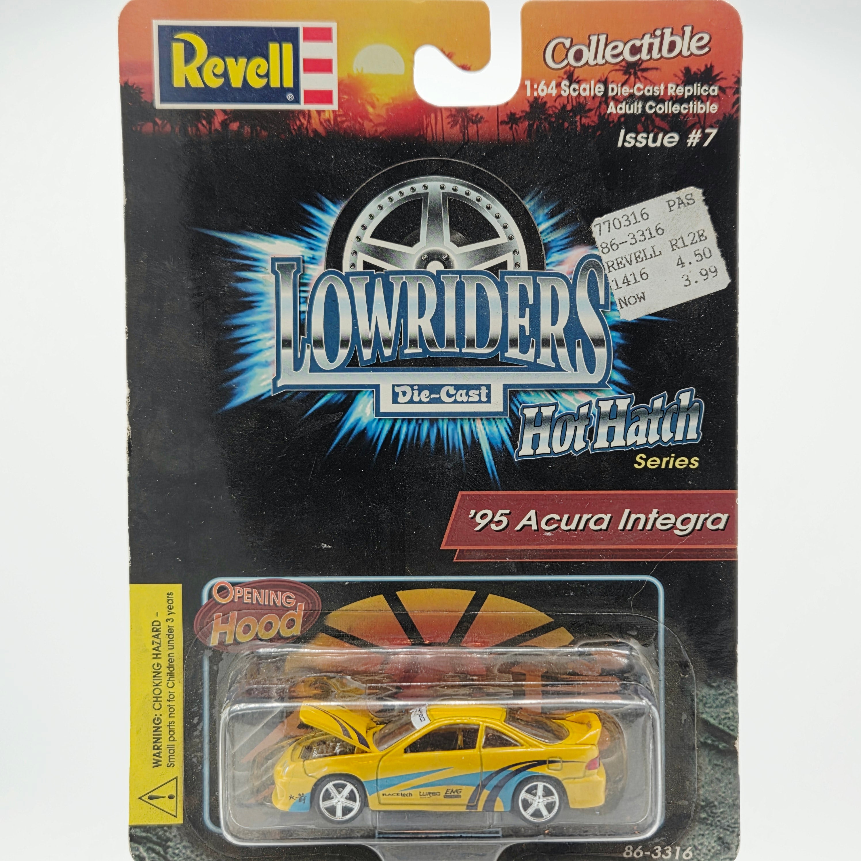 Revell '95 Acura Integra - 1:64 (1999 Lowriders - Hot Hatch)