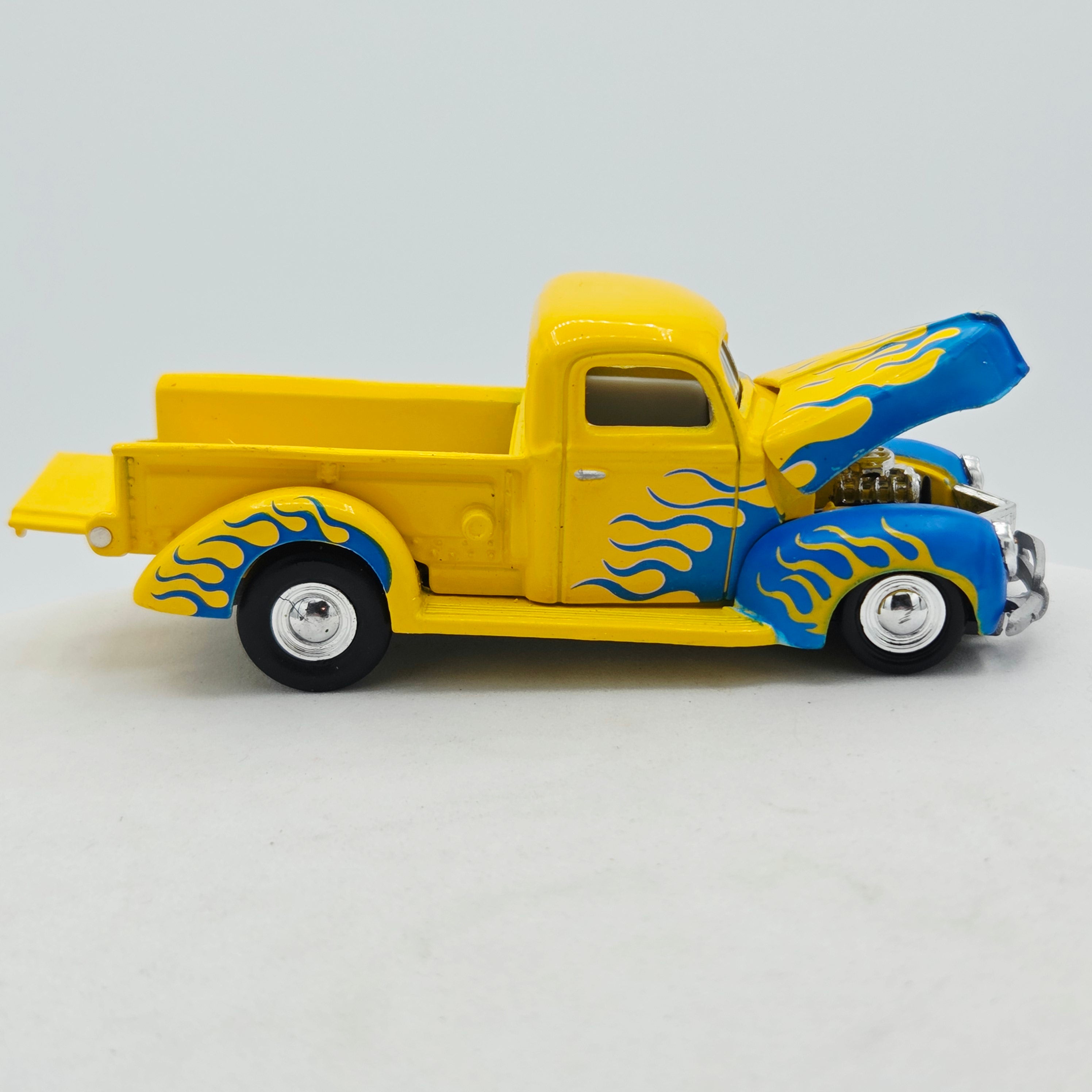 Racing Champions 1940 Ford Pickup Stylish Hauler - 1:64 (1998 Texaco - Hot Rod Magazine 50th Anniversary)